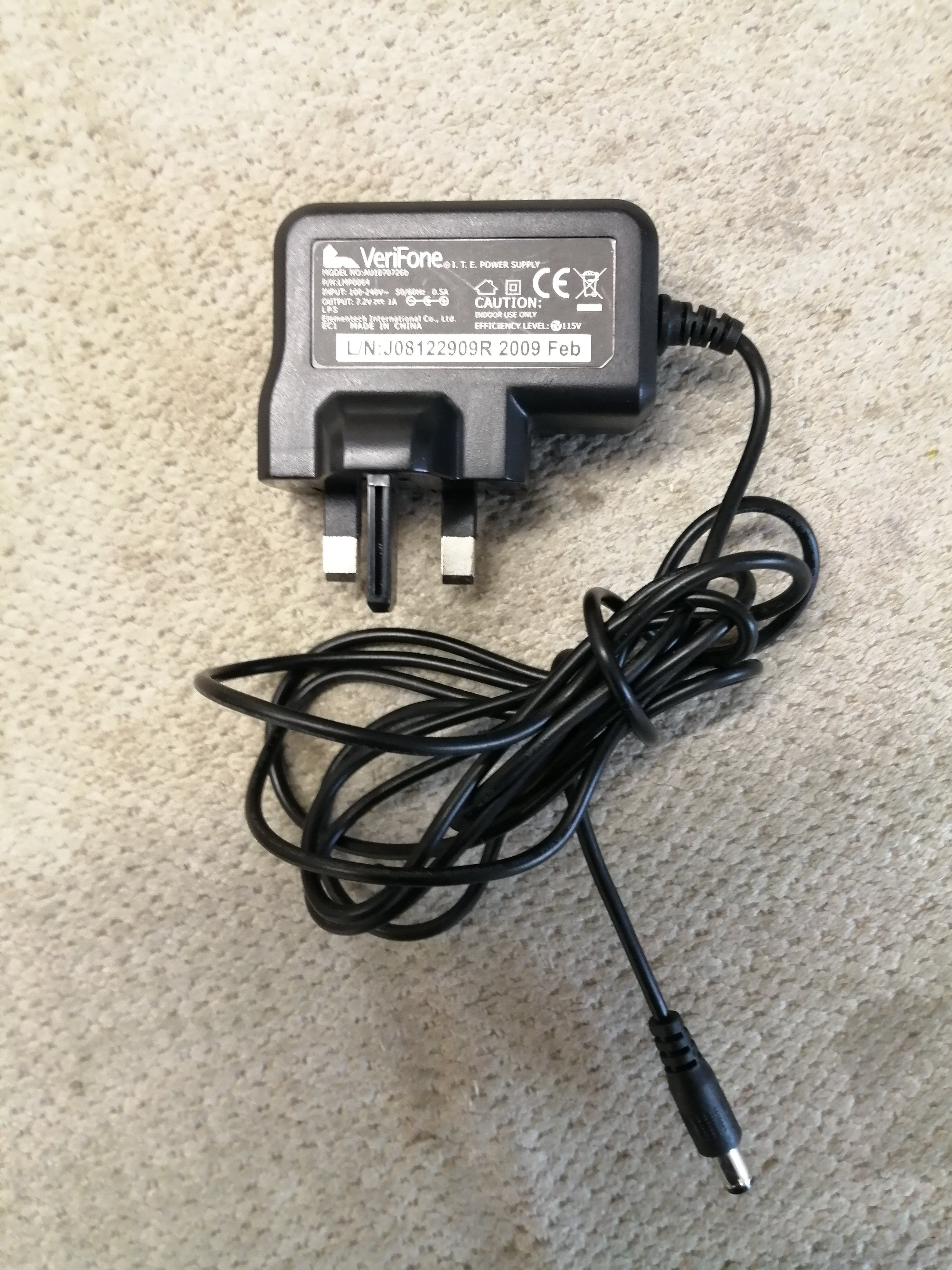 VERIFONE POWER SUPPLY AU1070726B 240 V 0.5A OUT 7.2V 1A ( LMP0064 USED )