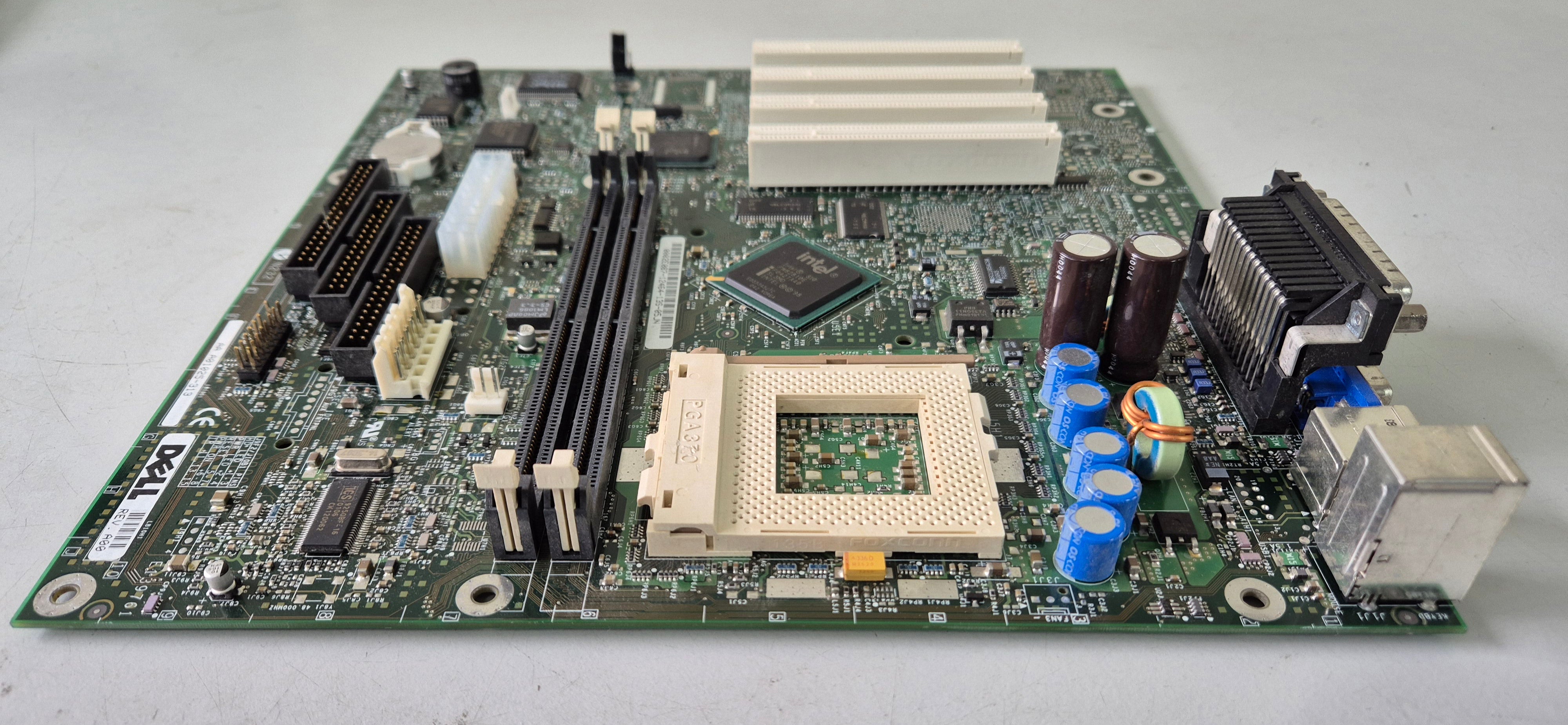 Dell Intel PGA370 4 PCI System Board ( A01025-313 A02456-001 ) USED