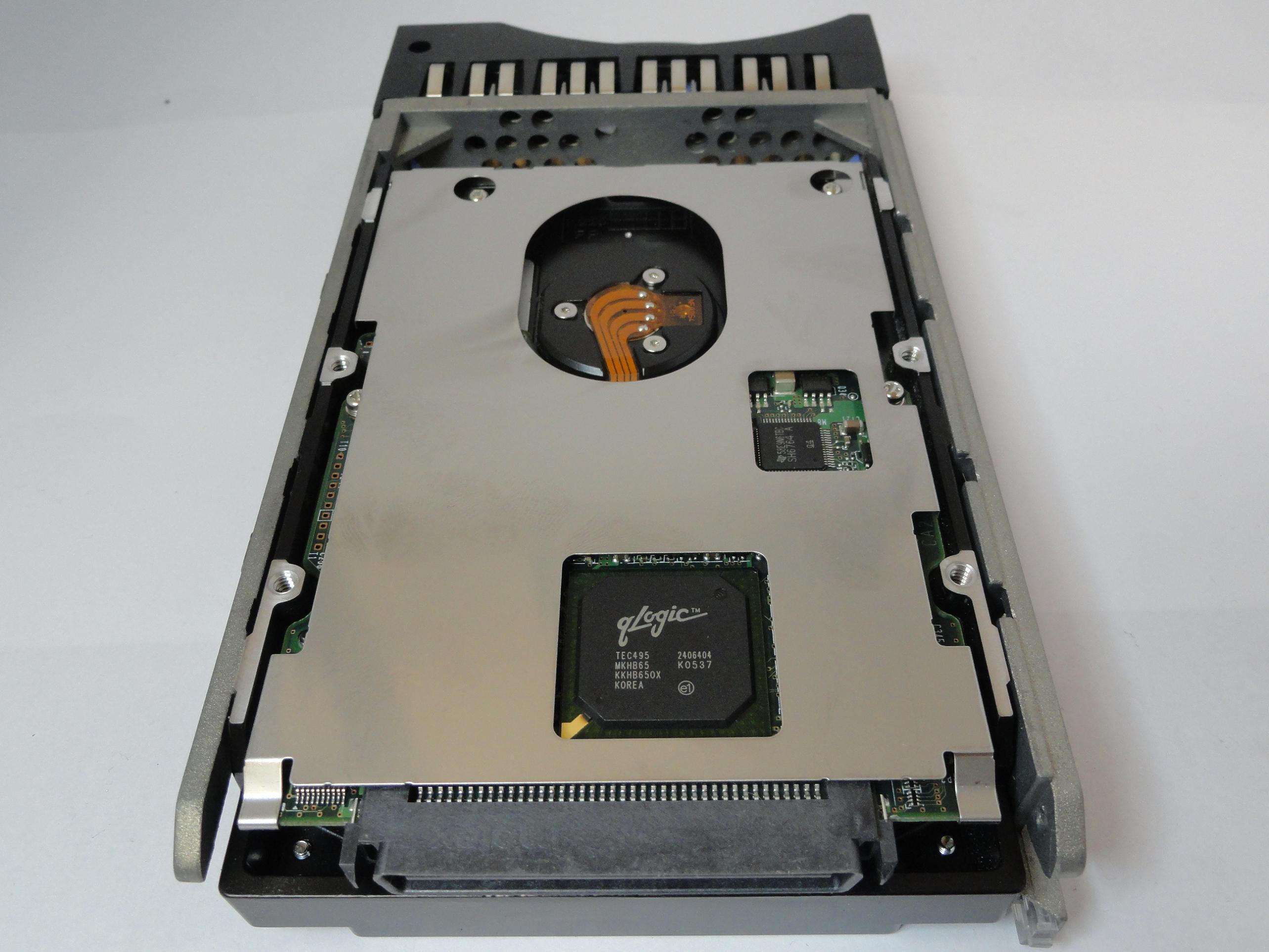 Fujitsu IBM 73.4GB SCSI 80 Pin 15Krpm 3.5in HDD in caddy ( CA06560-B25900BA MAX3073NC 26K5245 90P1384 90P1381 ) USED