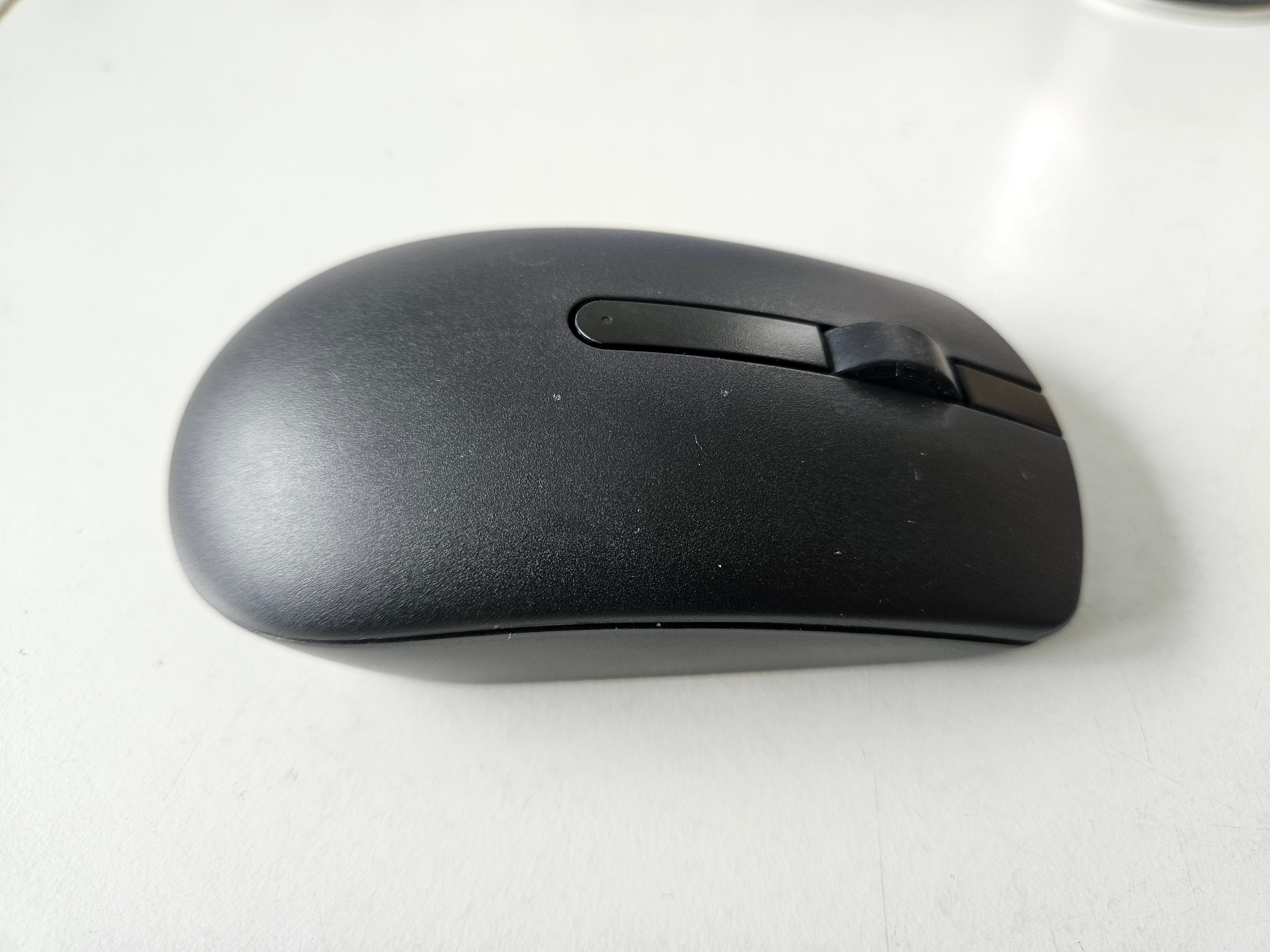 Dell Wireless Multimedia Mouse - Black No batteries ( WM116t ) USED