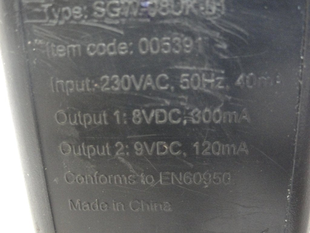 PR11448_SGW08UK-01_BT AC/DC Adaptor - Image2
