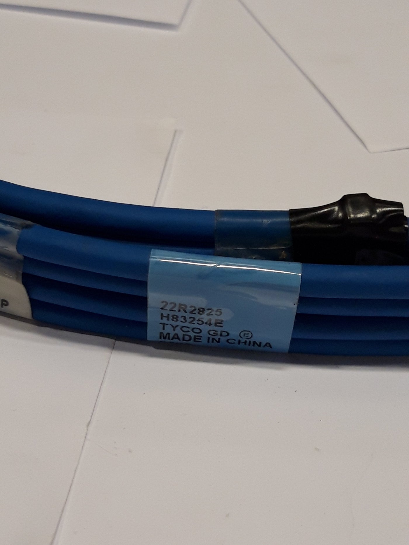 IBM Rear Fibre Channel (4 Cables) (22R2825 USED)
