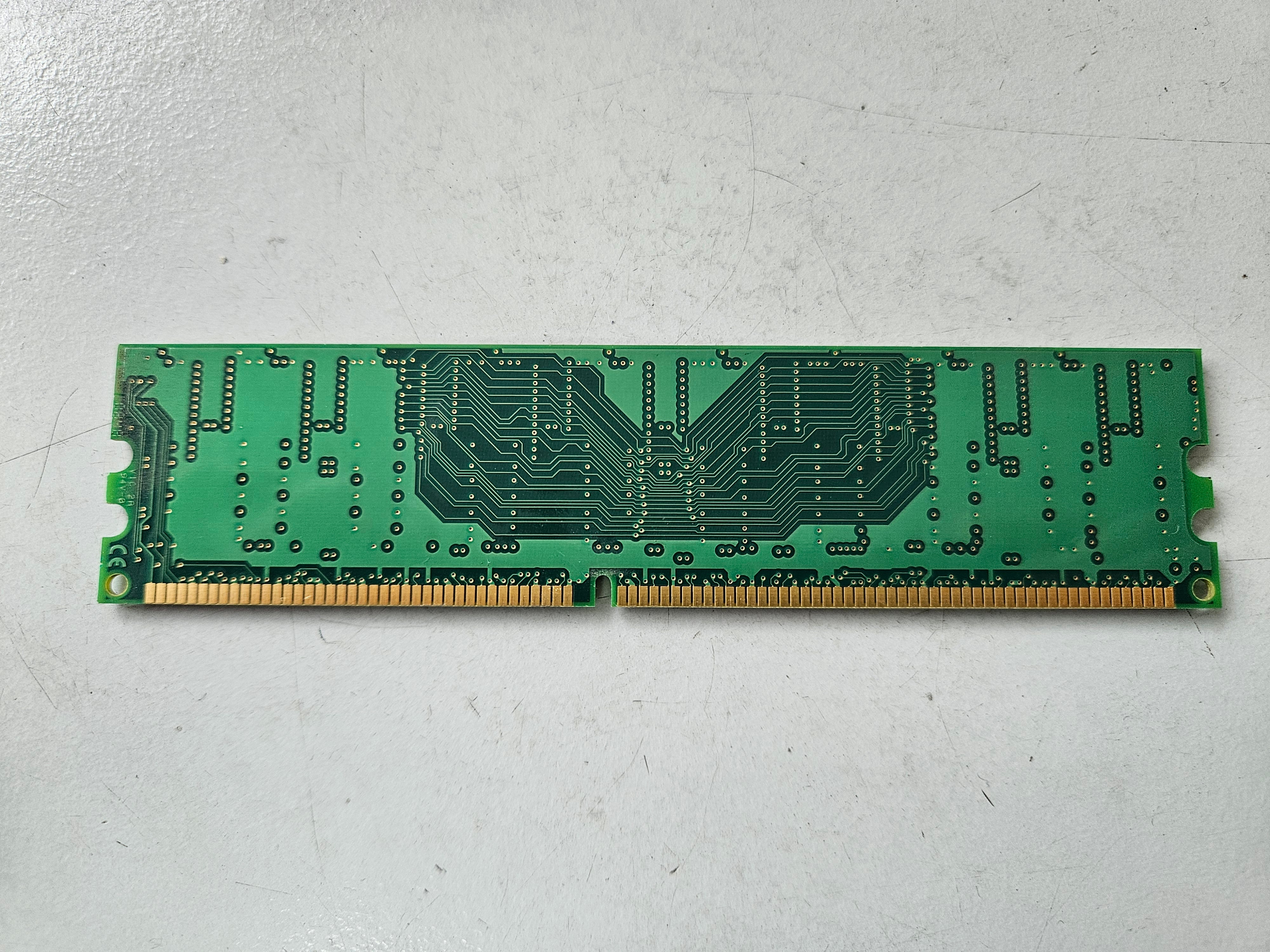 Kingston 512MB PC3200 DDR-400MHz CL3 DIMM ( KVR400X64C3A/512 99U5193-061.A01LF ) REF