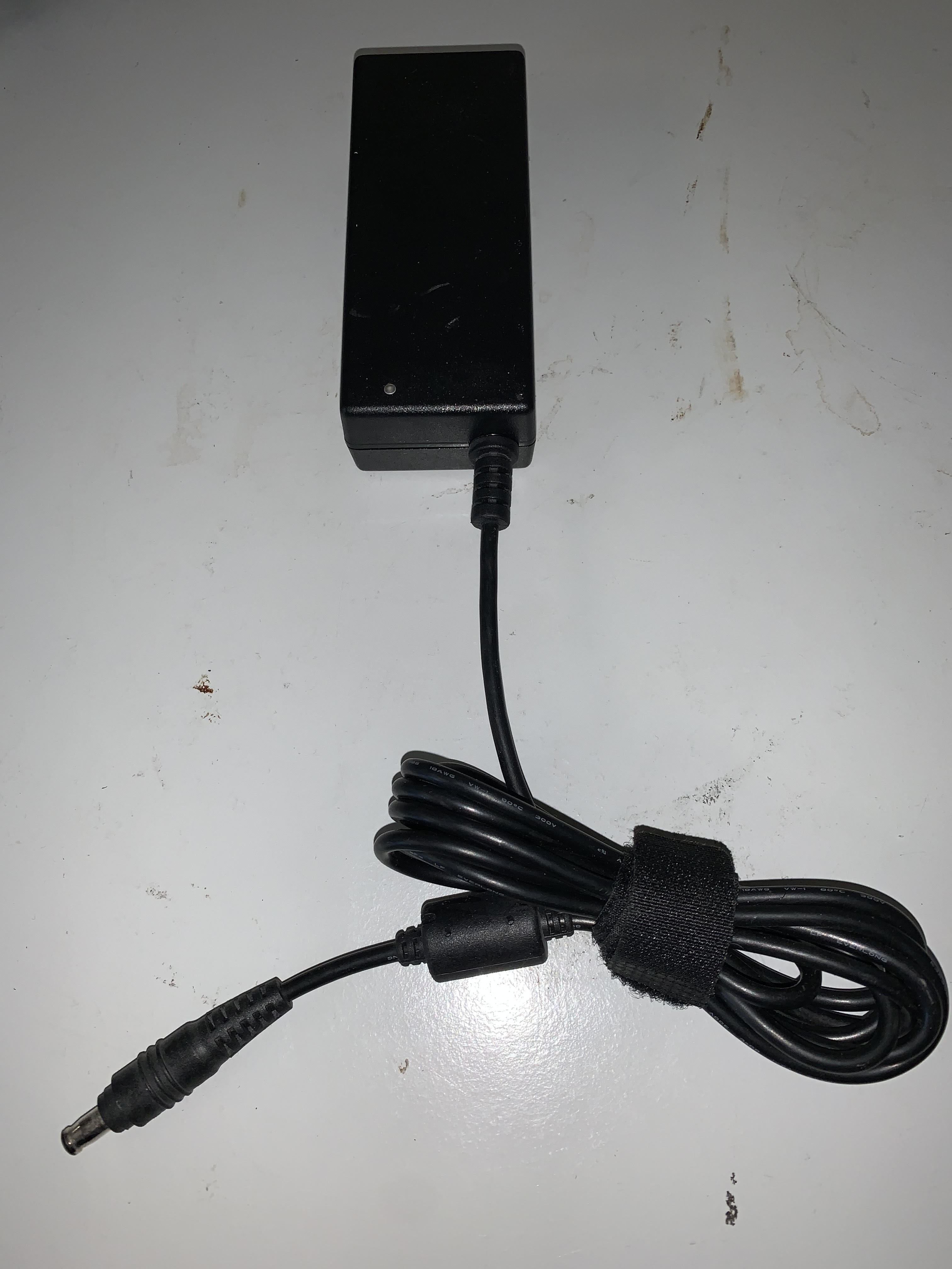 SAMSUNG ADP-60ZH D 19V AC Adapter ( AD-6019R ADP-60ZH D    Samsung )