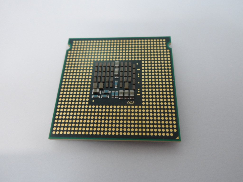 Intel Xeon E5310 Quad-Core 1.6Ghz LGA771 CPU ( SL9XR ) REF