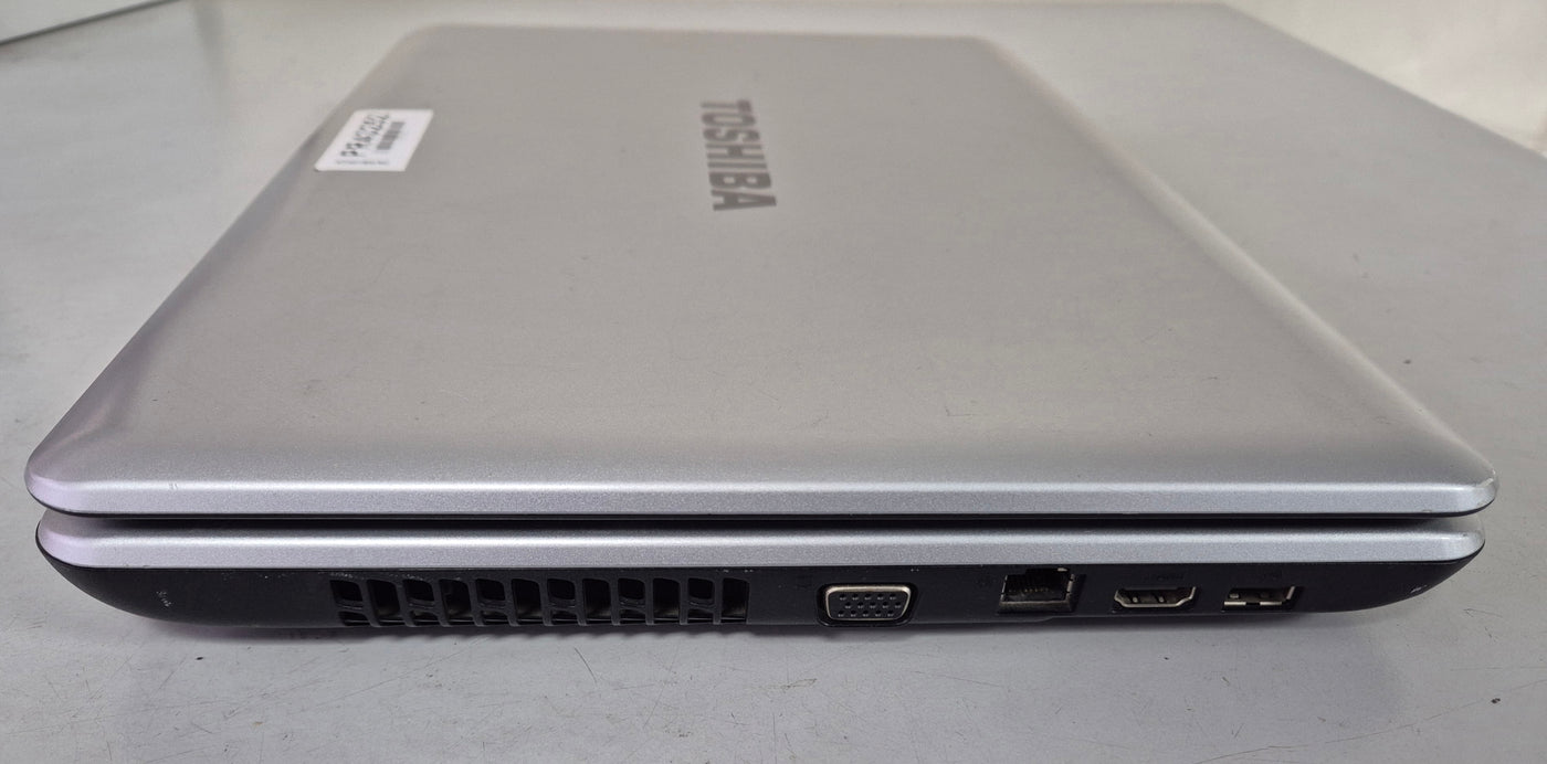 Toshiba Satellite L450D-11G 160GB HDD 2GB RAM DVD AMD Sempron 2.1GHz Win7 Home 15.6" ( PSLY5E-00C01LEN ) USED