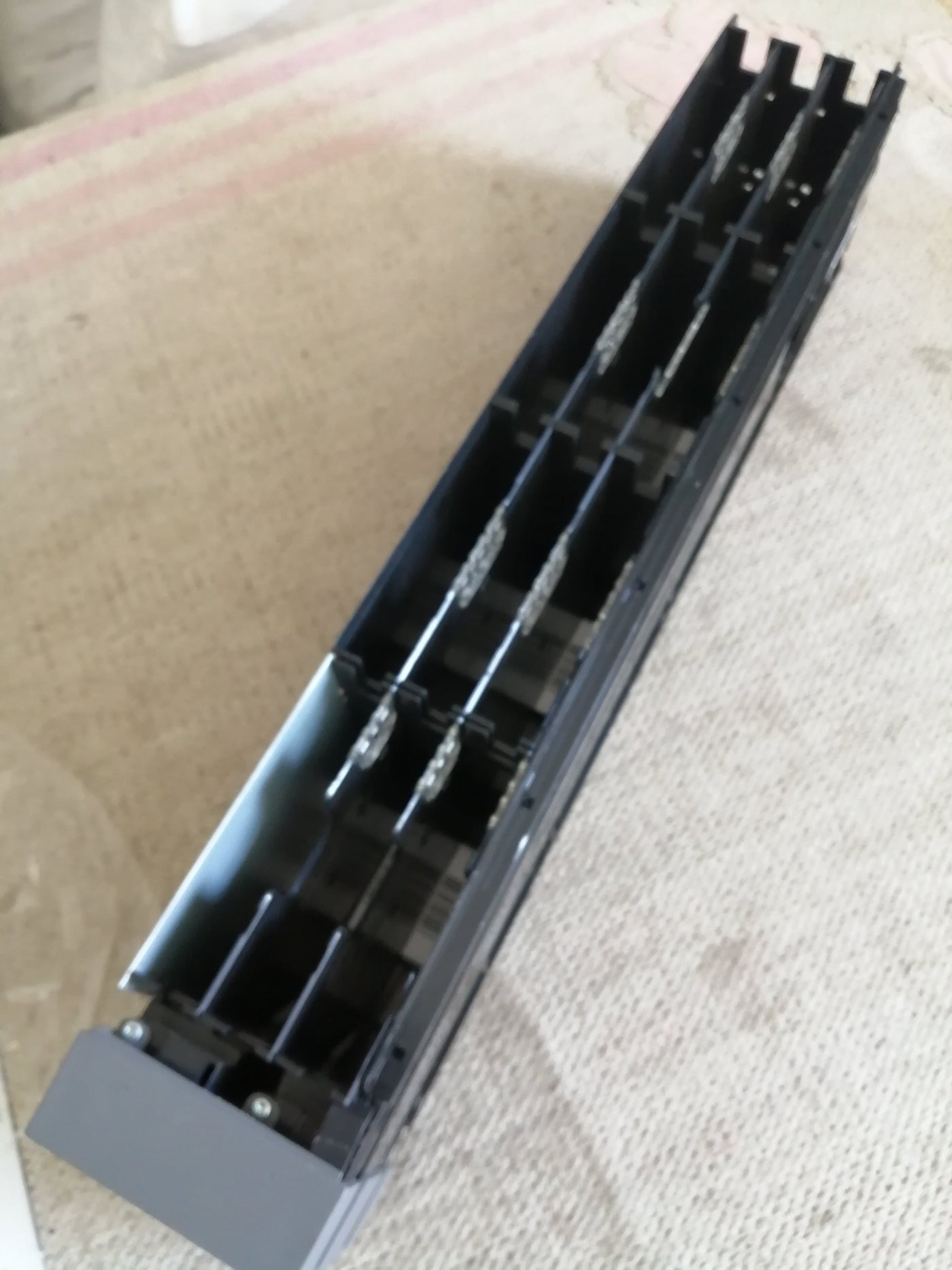 HP MSL4048 Ultrium Left Magazine ( AG330A MSL4048    HP )