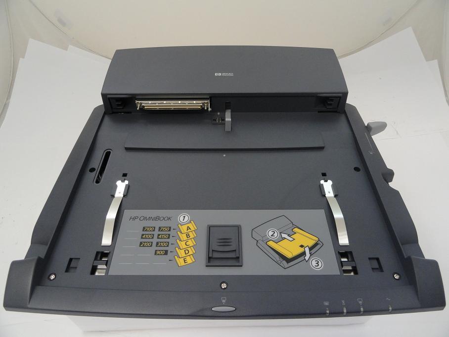 PR14441_F1451-80001_HP Omnibook Port Replicator - Image2
