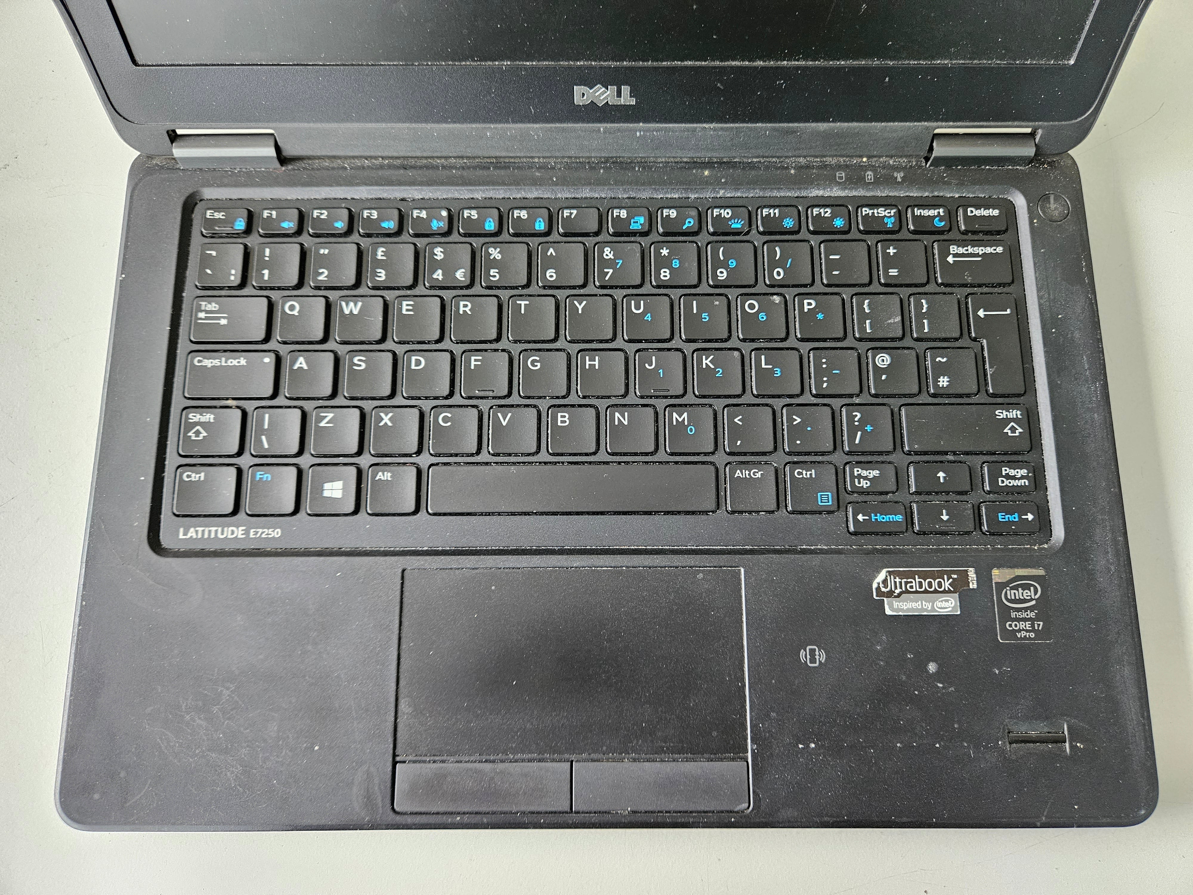 Dell Latitude E7250 250GB i7-5600U 2.6GHz Win11Pro Laptop ( P22S ) USED - BATTERY IN POOR CONDITION