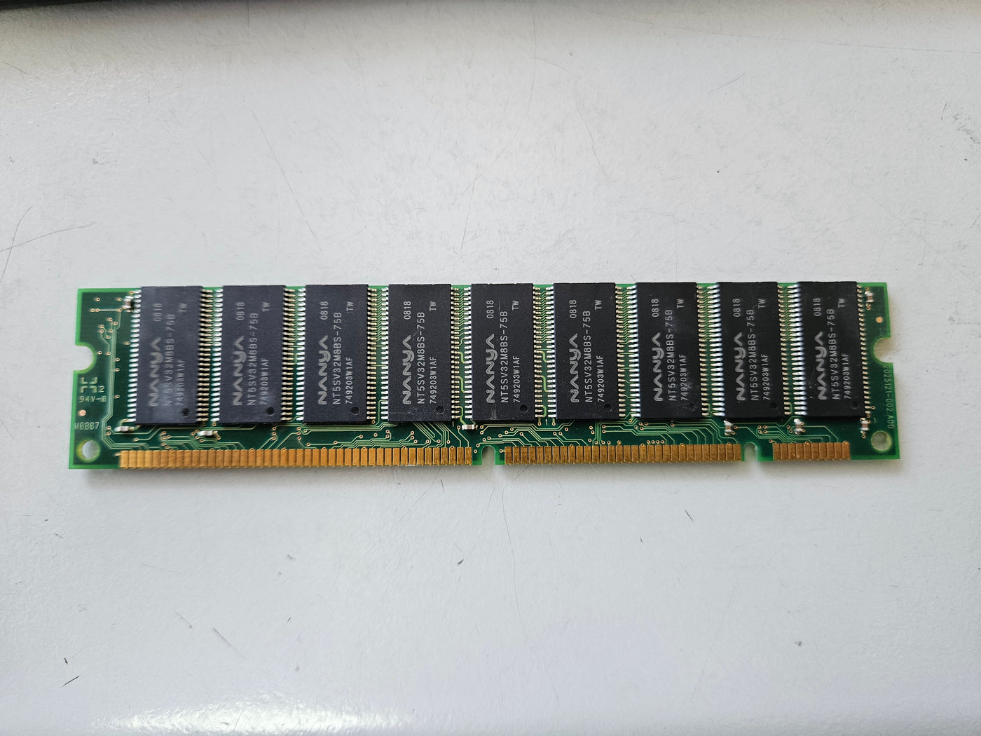 Kingston 512MB PC133 133MHz ECC Unbuffered CL3 168-Pin DIMM ( KTD-GX240E/512 9965121-015 ) REF