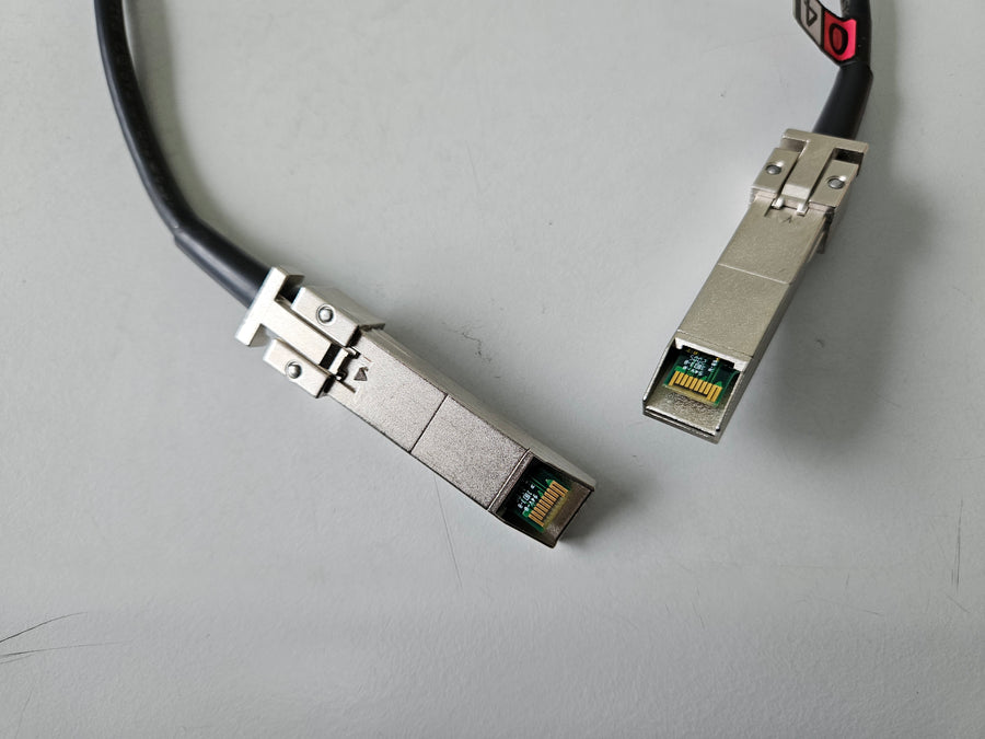 HP 0.6M 2GB Copper Fibre Channel Cable ( 17-05157-05 ) REF