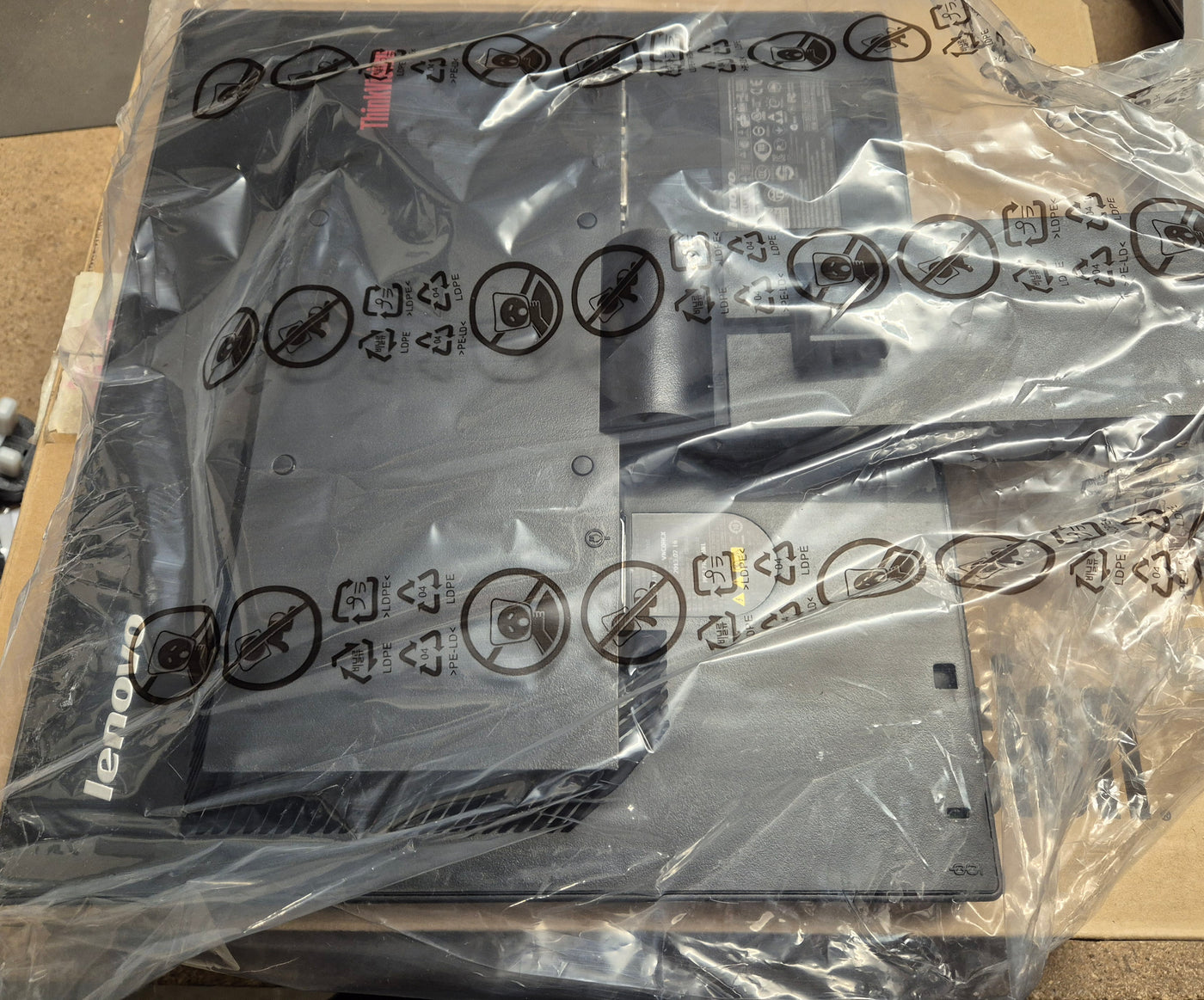 Lenovo ThinkVision LT1712p 17" LCD Flat Panel Monitor ( L1711pC 5047-HC2 03X7959 ) USED