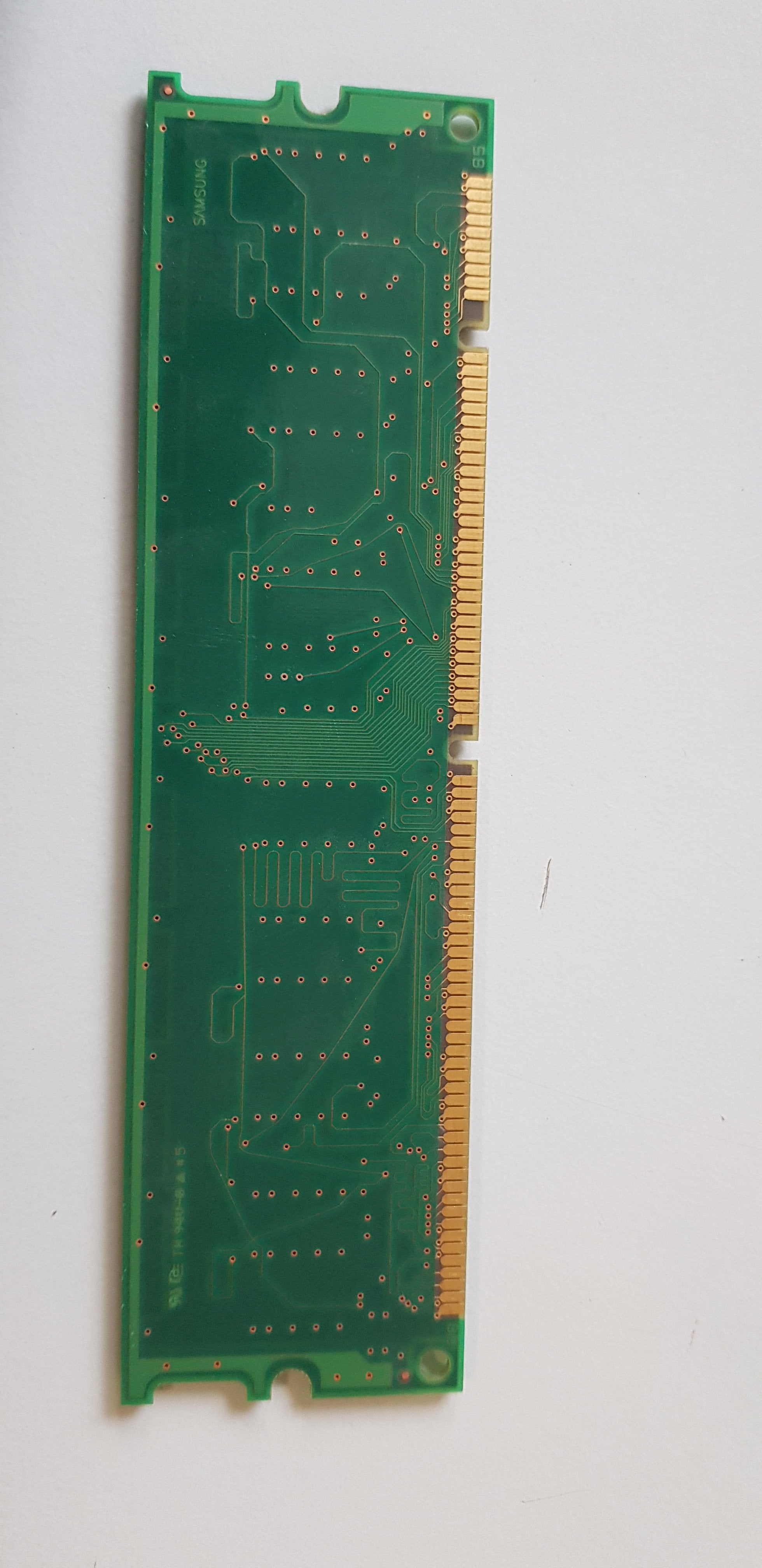 Samsung 128MB PC100 100MHz non-ECC CL2 168-Pin DIMM Memory Module (M366S1723ATS-C1L)