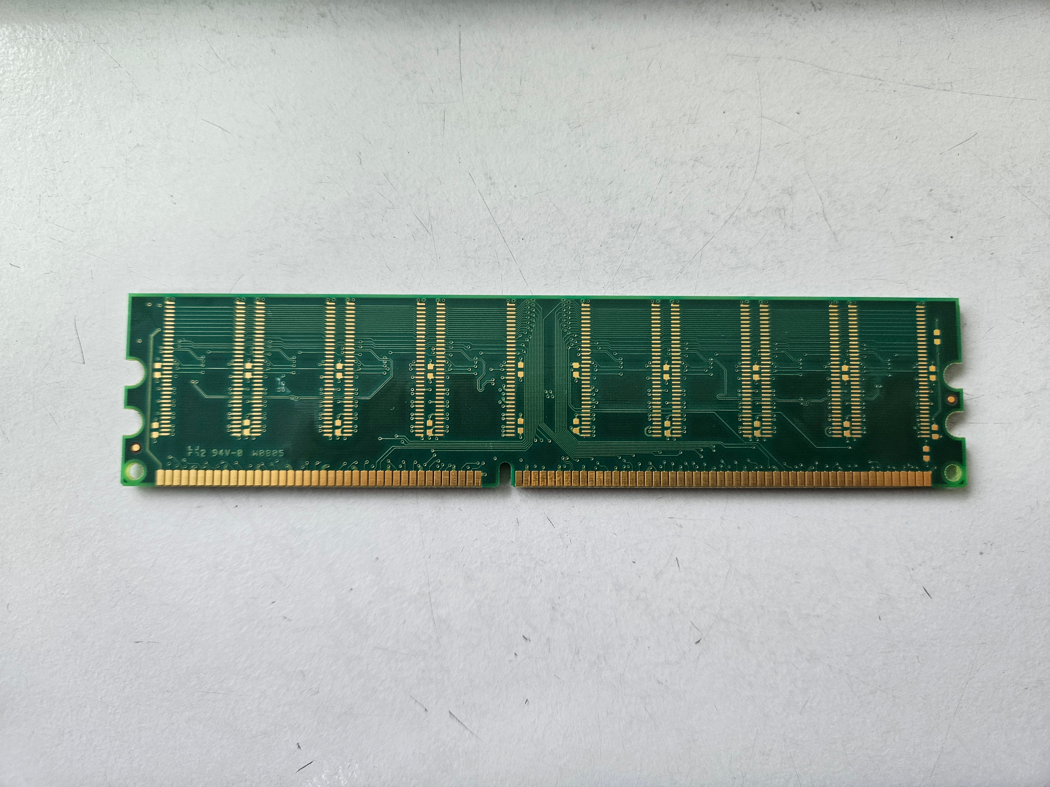 Kingston 512MB PC3200 DDR-400MHz DIMM RAM ( 99U5216-068.A00LF KVR400X64C3A/512 ) REF