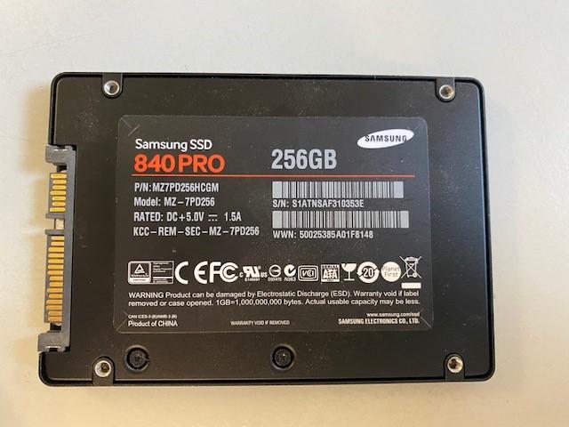 Samsung 840 PRO 256GB SSD MZ7PD256HCGM