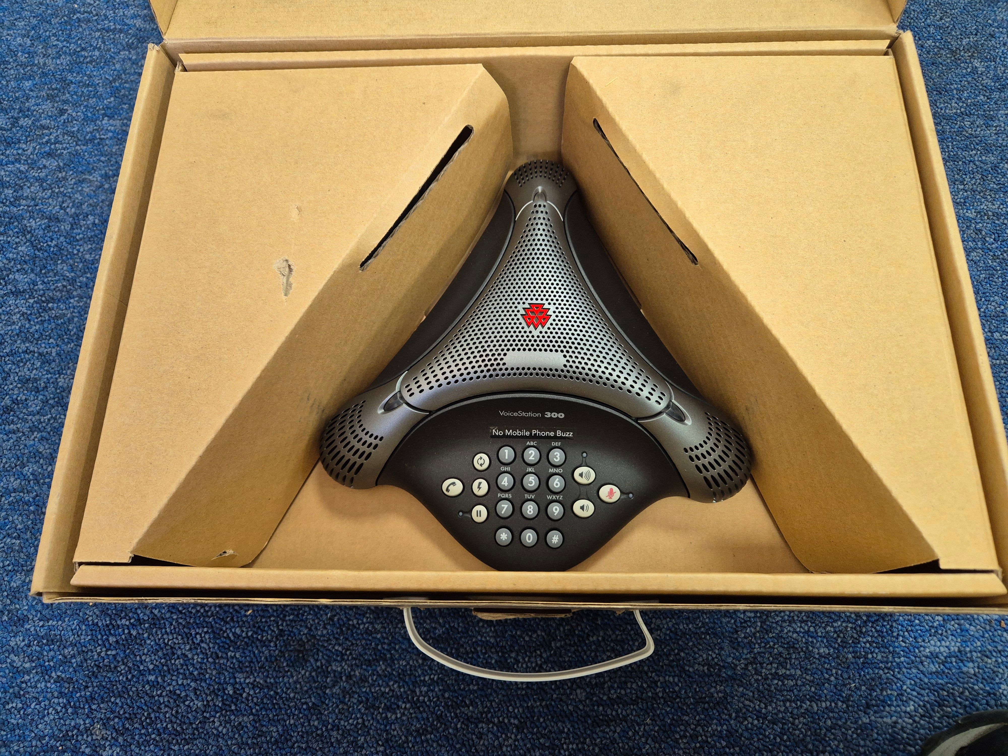 Polycom VS300 Full Duplex Conference Phone ( 2200-17910-102 ) USED