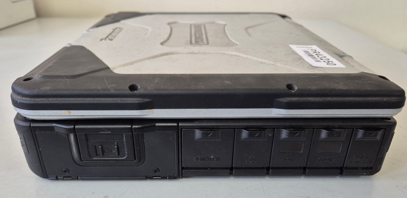 Panasonic ToughBook CF-31 500GB HDD 16GB RAM i5-5300U 2.3GHz Linux 13.1" USED