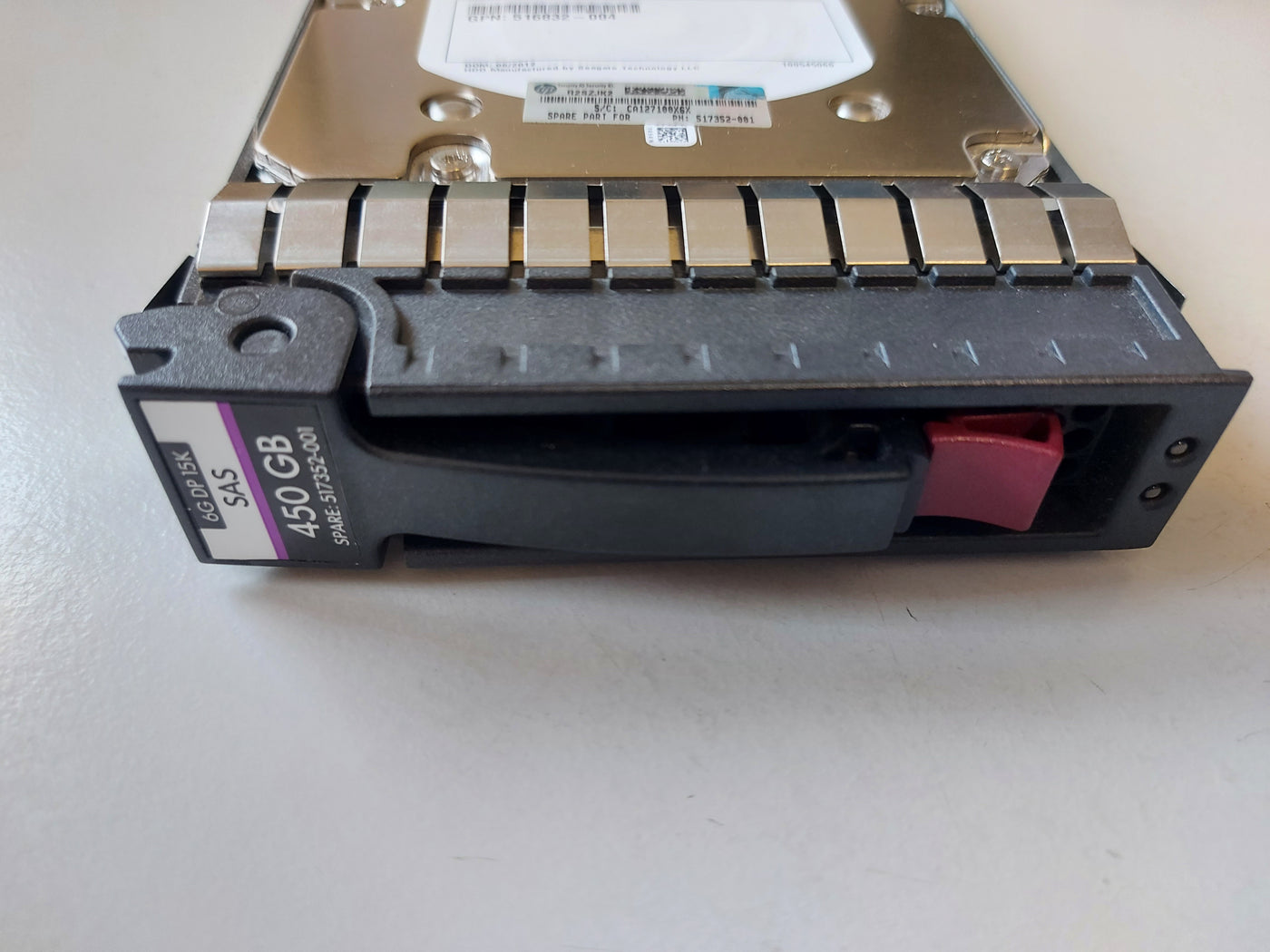 HP Seagate 450GB 15Krpm SAS 3.5in HDD in CADDY ( 9FM066-035 ST3450857SS 516810-002 EF0450FARMV 516832-004 517352-001 ) REF