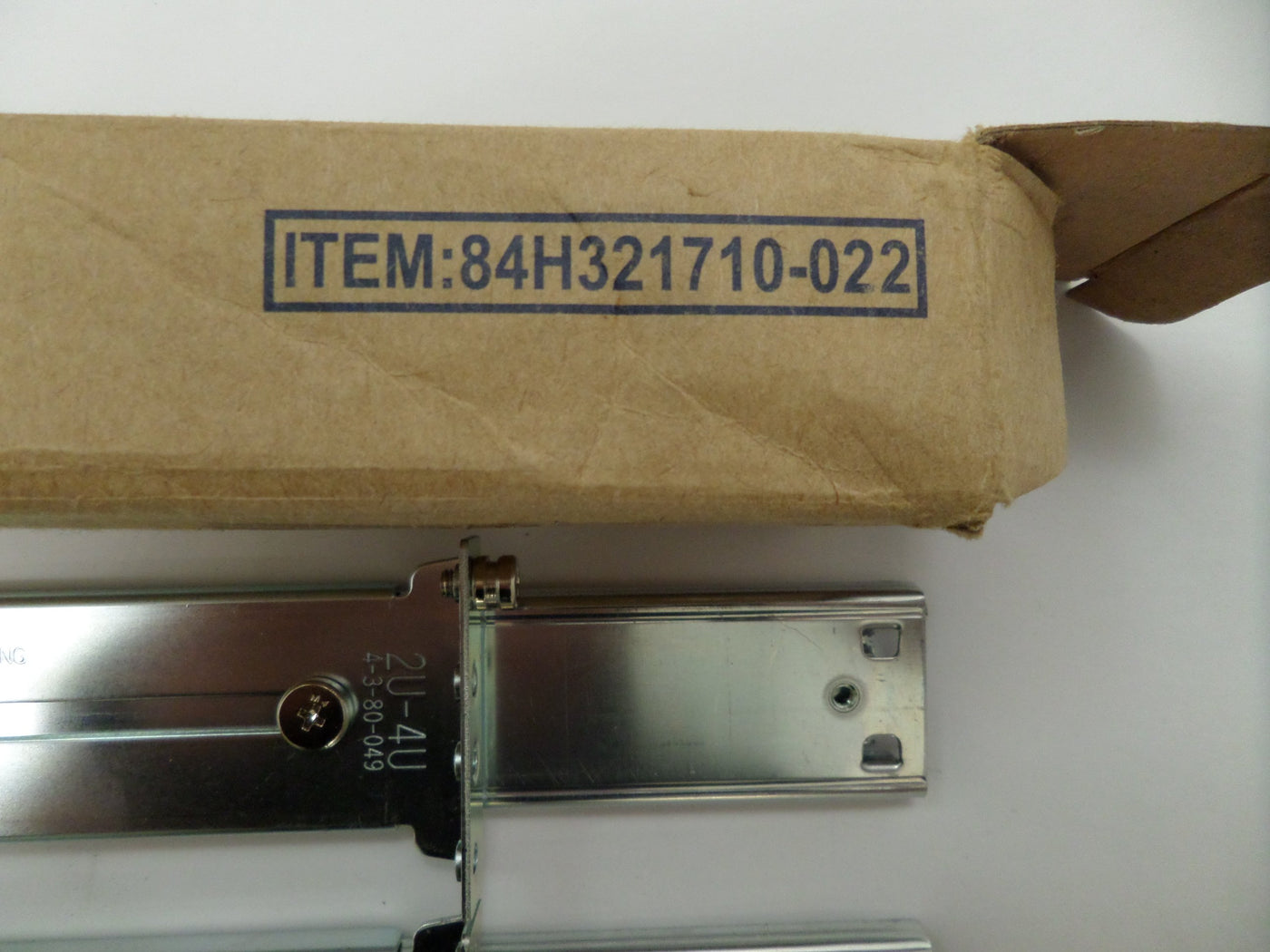 Chenbro Wide Rackmount Chassis Slide Rails ( 84H321710-022 ) NOB 