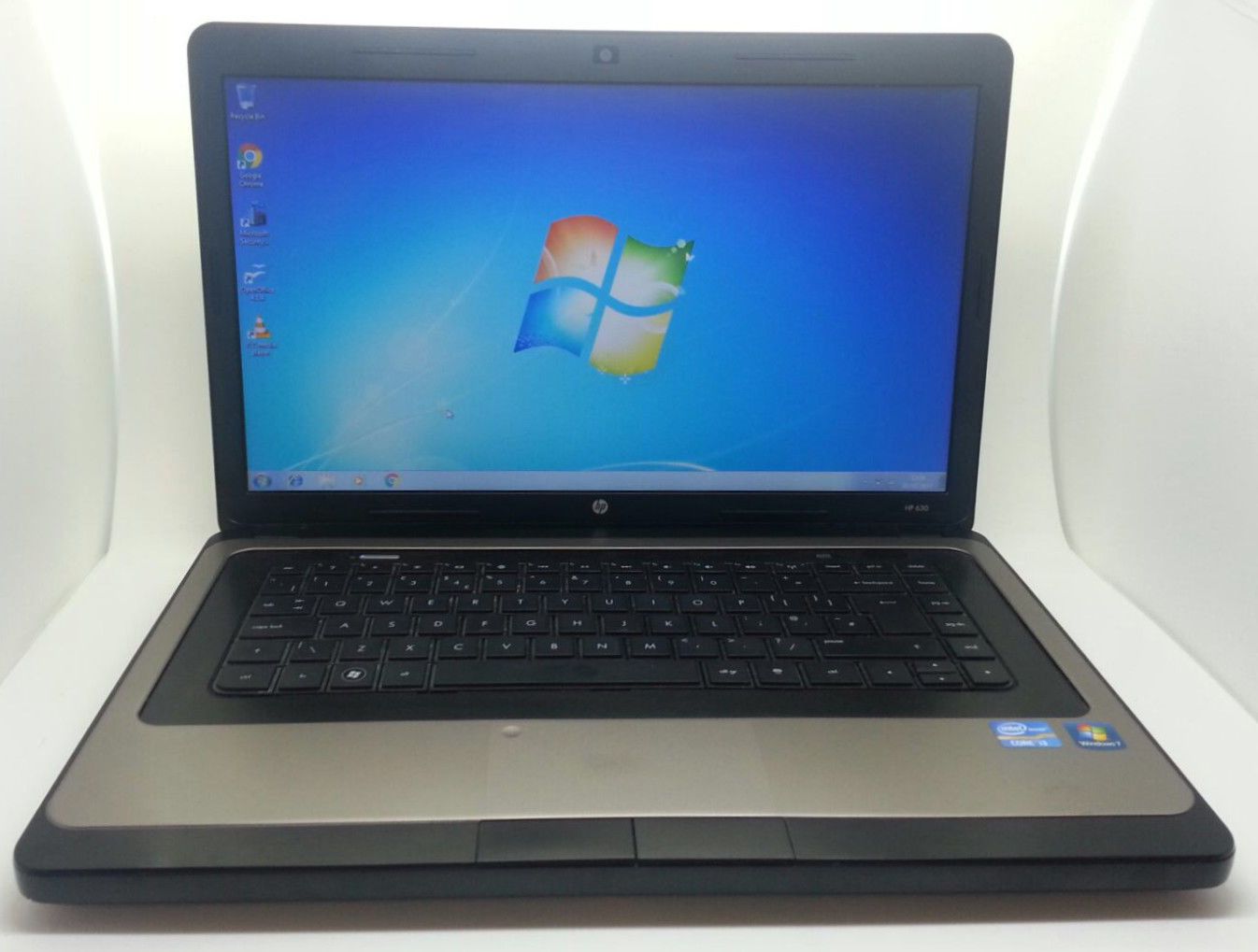 HP 630 Intel Core i3 M370 @ 2.40 GHz 4GB 500GB Windows 7 Pro (Ref)