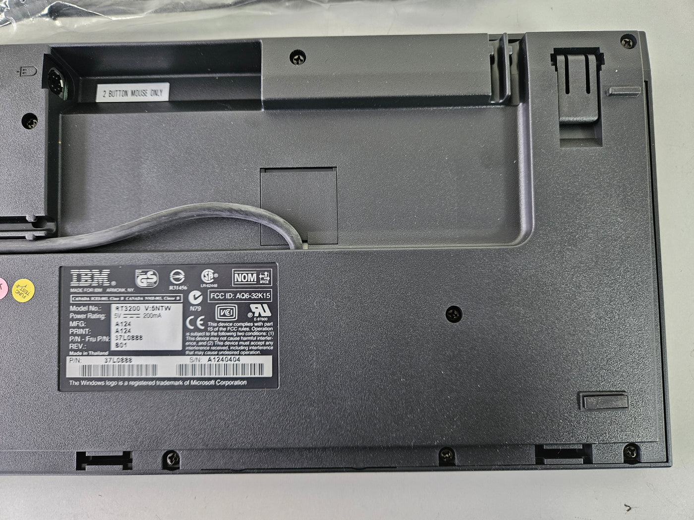 IBM RT3200 US Black Space Saver II PS/2 Wired Keyboard ( 37L0888 ) REF
