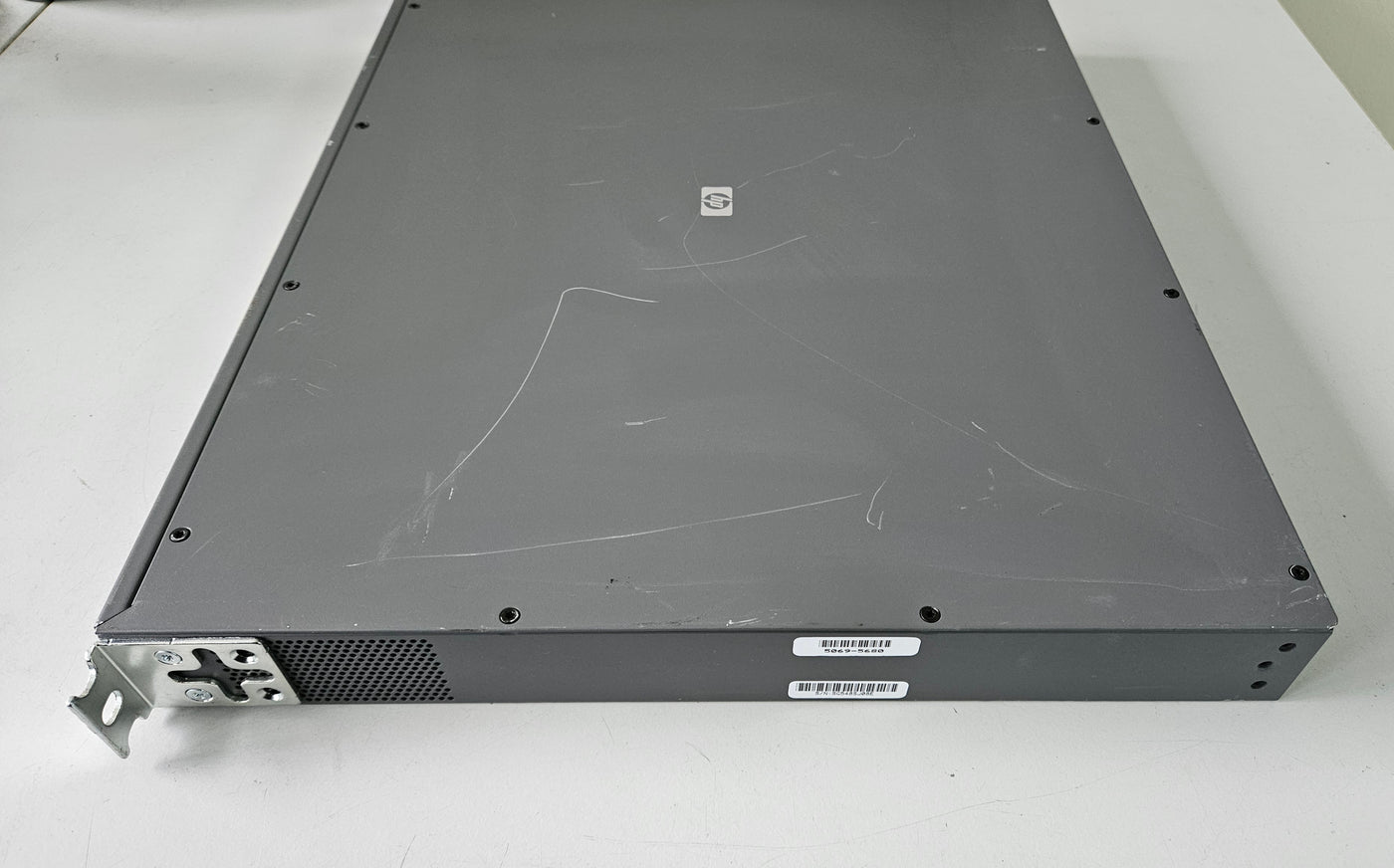 HP ProCurve 2824 24Port 10/100/1000BT Managed Network Switch ( J4903A J4903-80099 RSVLC-0207 ) USED