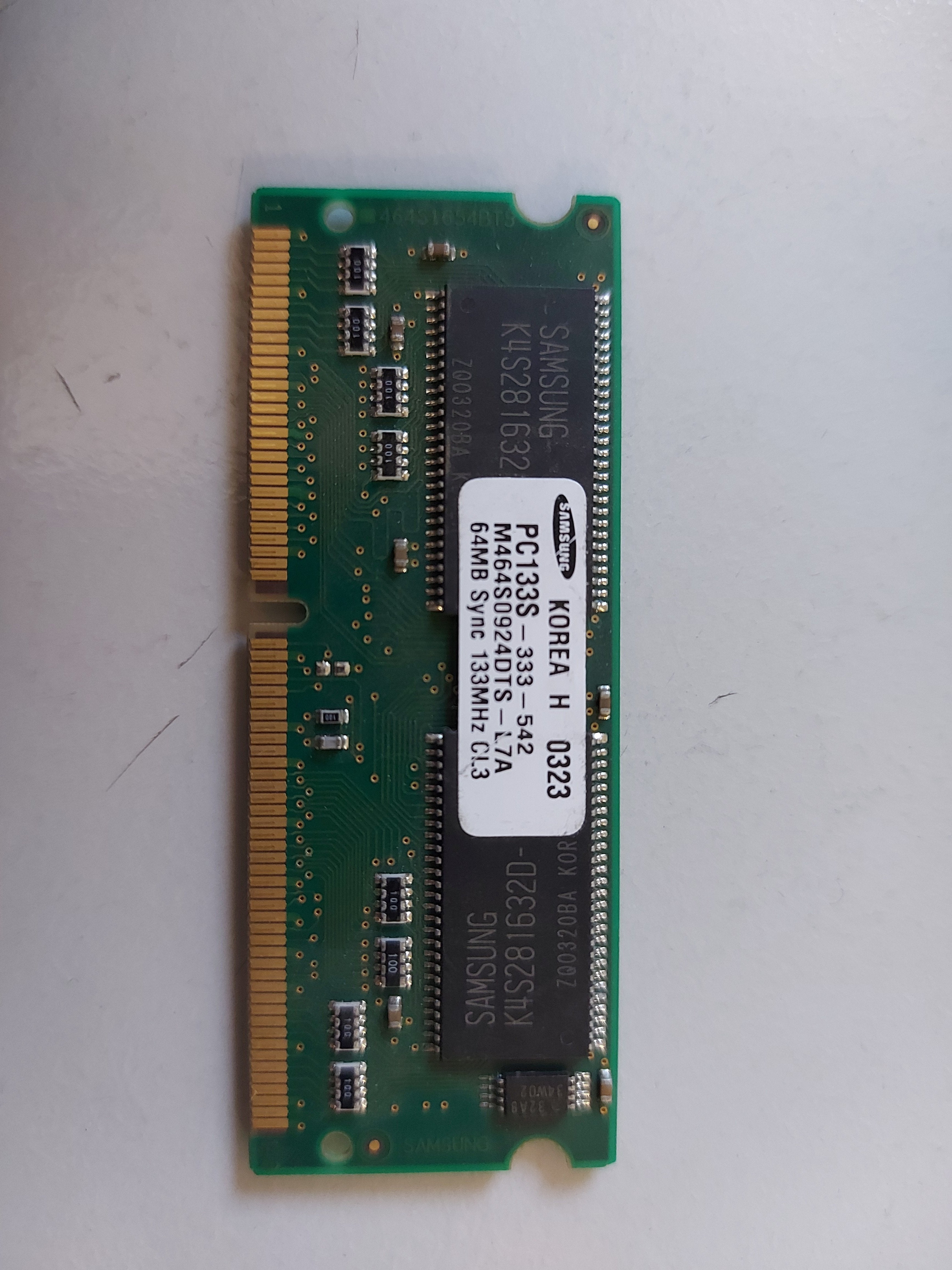 Samsung 64MB 133MHz CL3 DDR SDRAM SODIMM Memory Module M464S0924DTS-L7A