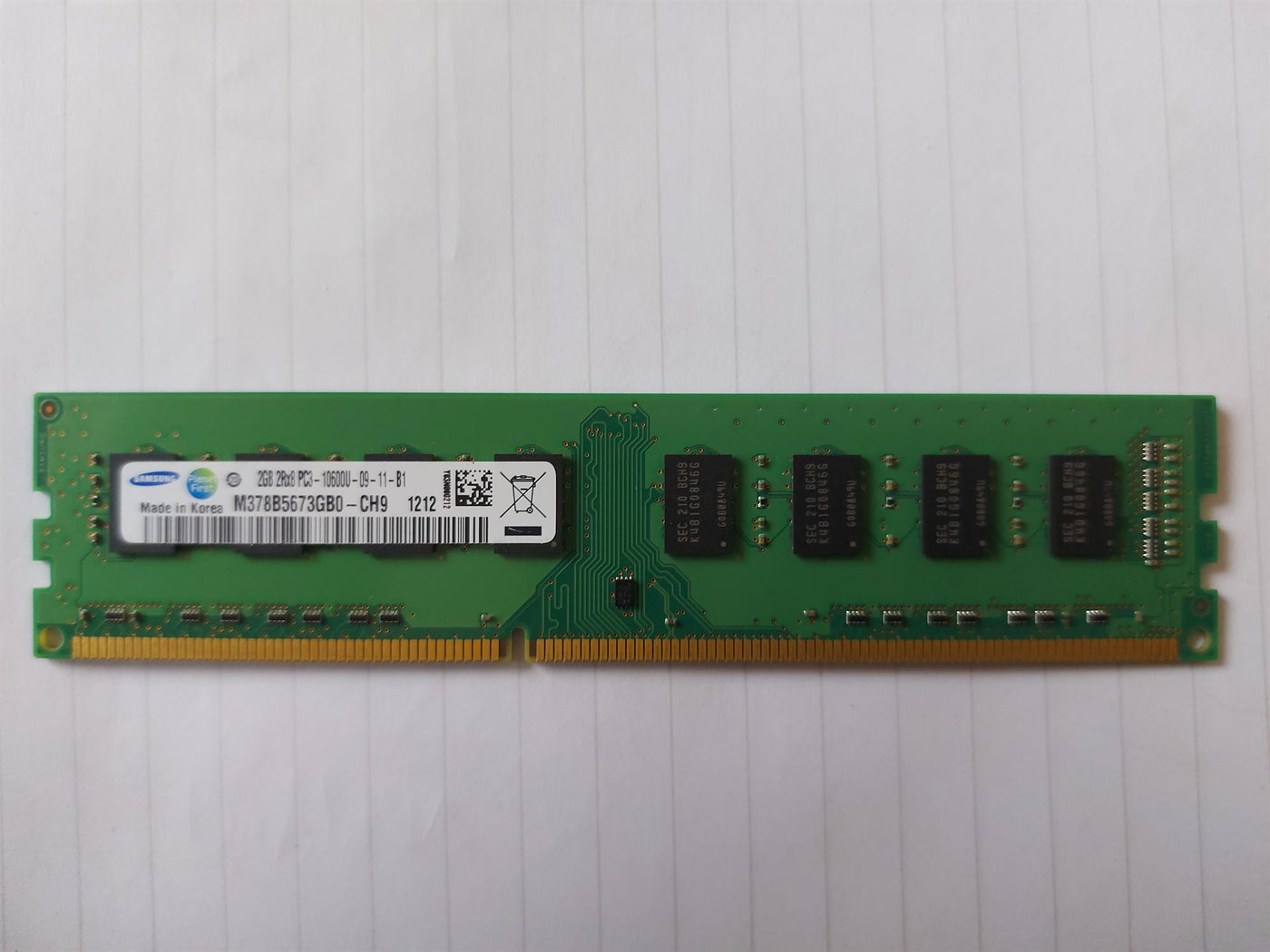 Samsung/HP 2GB PC3-10600 DDR3-1333MHz non-ECC Unbuffered CL9 240-Pin DIMM Dual Rank Memory Module (M378B5673GB0-CH9 497157-D88)