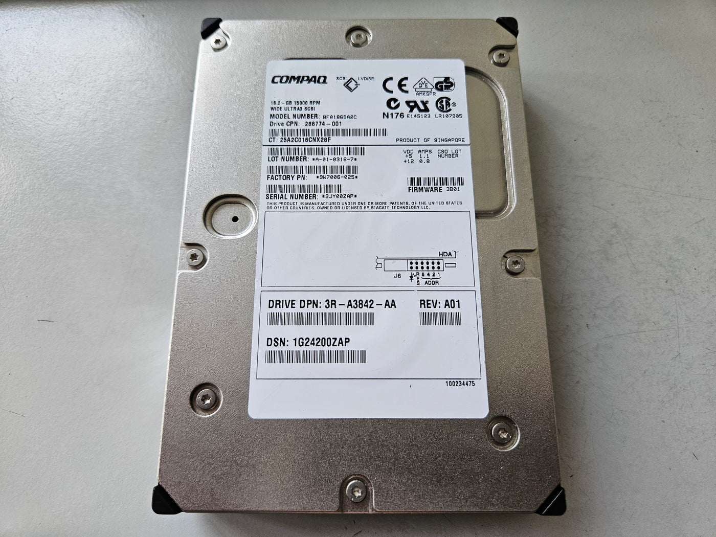 Compaq Seagate 18.2GB 15K ULTRA3 SCSI 3.5" HDD ( BF01865A2C 286774-001 9W7006-025 3R-A3842-AA ) REF