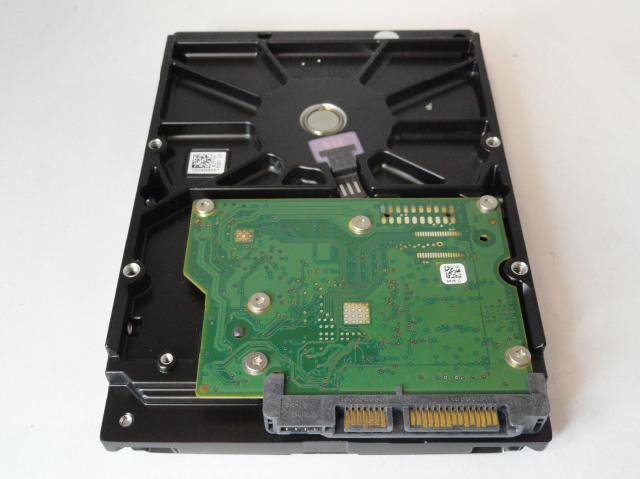 PR22381_9SL131-037_Seagate Dell 250GB SATA 7200rpm 3.5in HDD - Image2