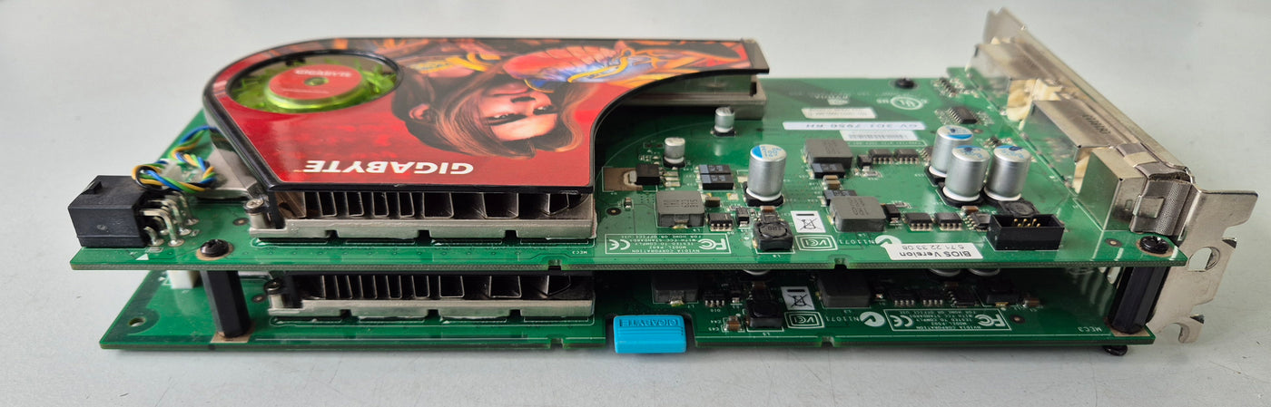 Gigabyte nVidia GeForce 7950 GX2 Graphics Card 1GB GDDR3 PCIe x16 ( GV-3D1-7950-RH ) USED