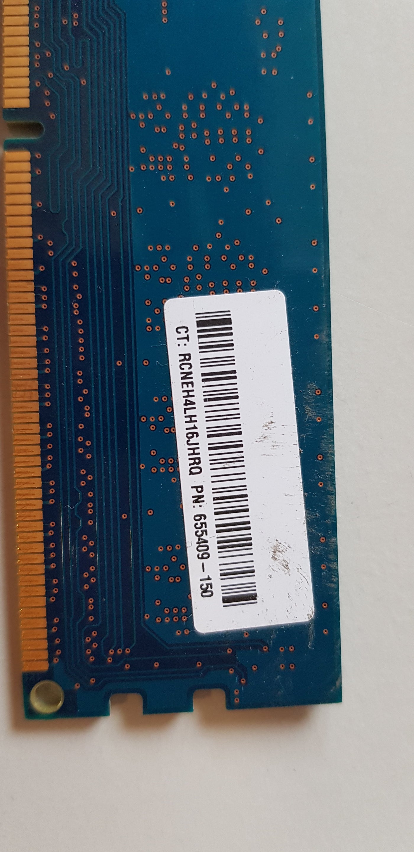 Hynix HP 2Gb PC3-12800 DDR3-1600MHz non-ECC Unbuffered CL11 240-Pin DIMM ( 655409-150 HMT325U6EFR8C-PB N0 ) REF