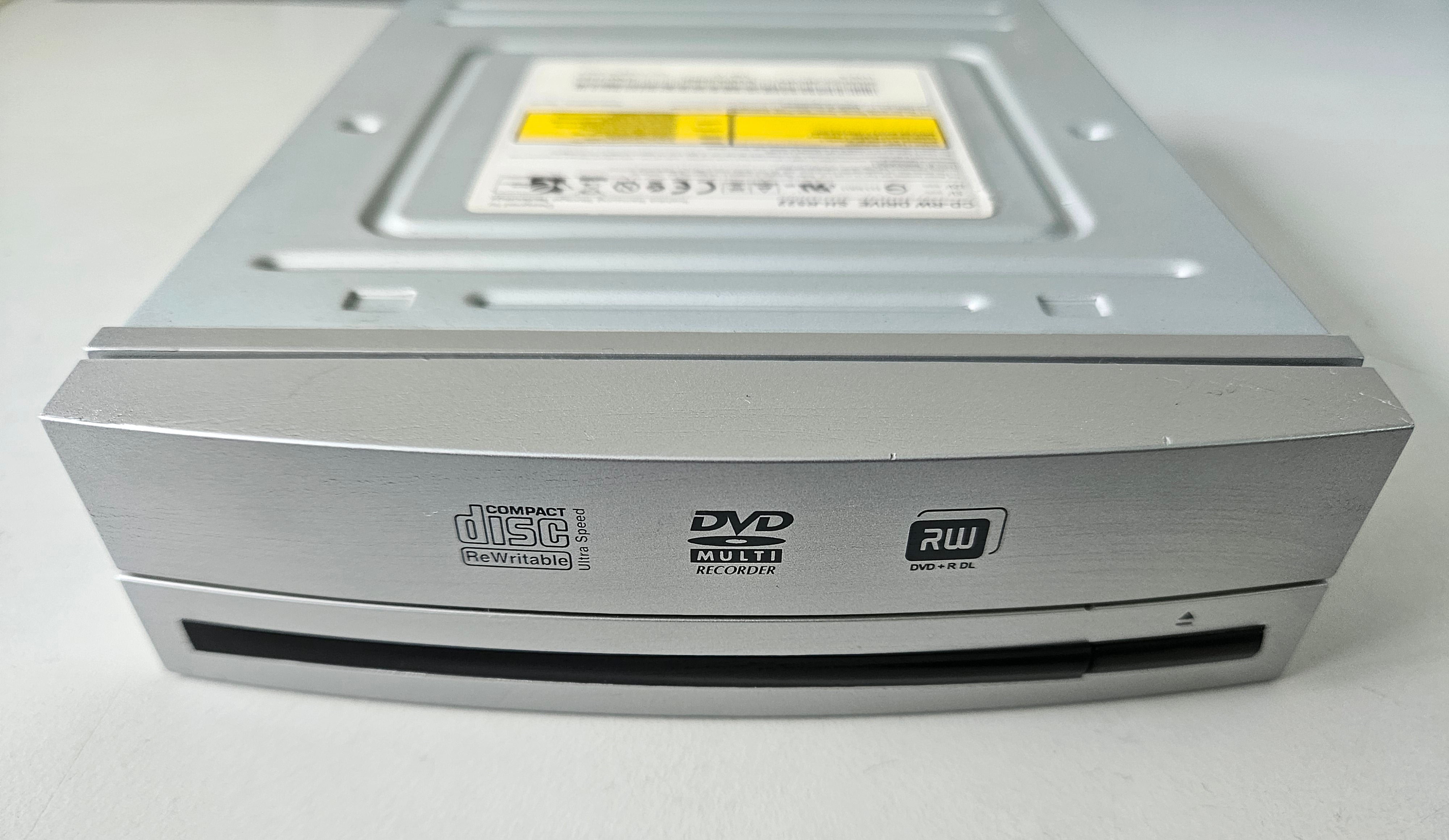 Toshiba Samsung 52x32x52x CD-RW IDE Drive ( SH-R522 SH-R522/BEWN ) USED