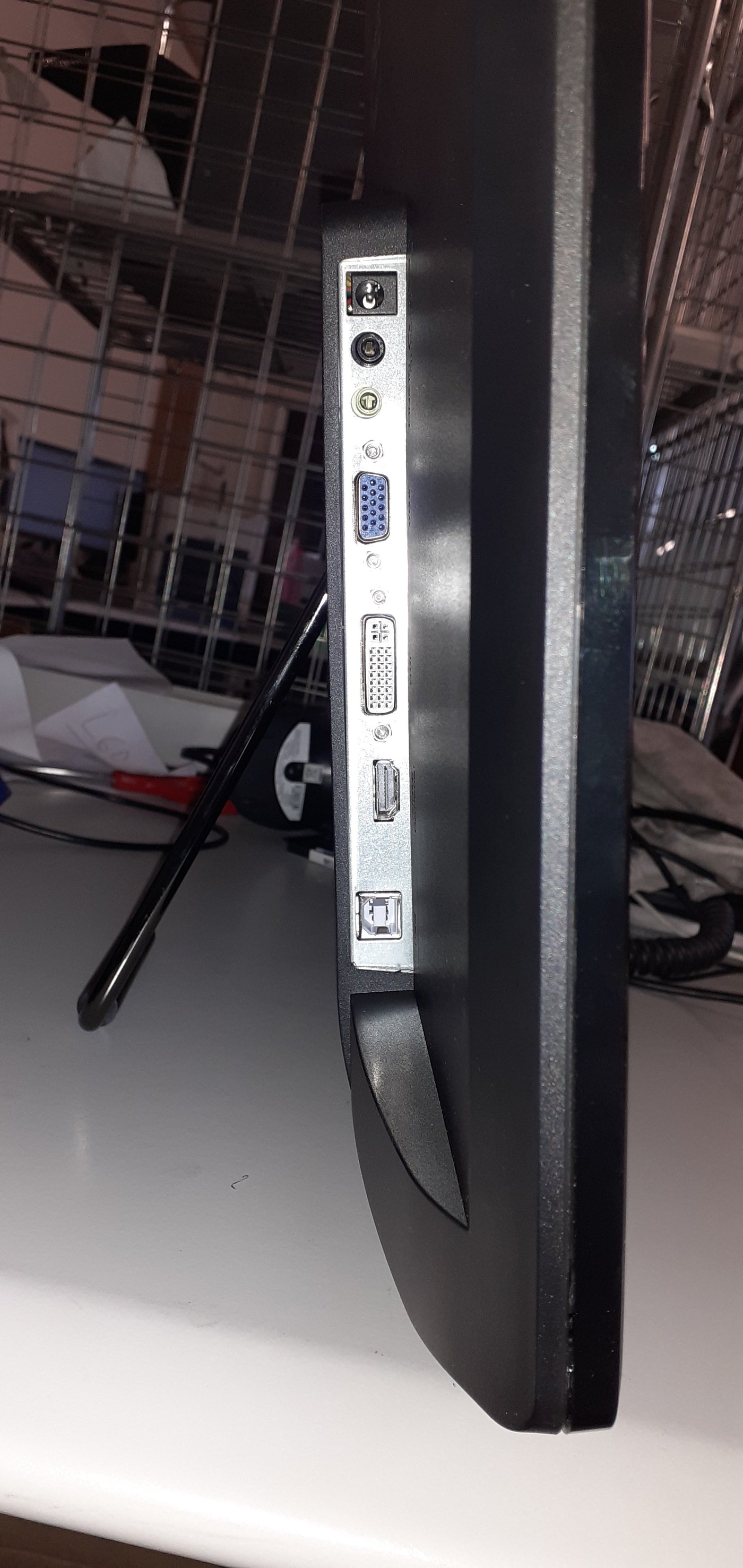 Hannspree HT231HPB 23 inch Touch screen Monitor