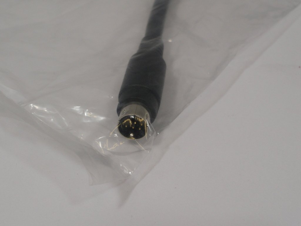 PR13254_12CF1-10S011-01R_nVidia Gigabyte Breakout HDTV Cable - Image3