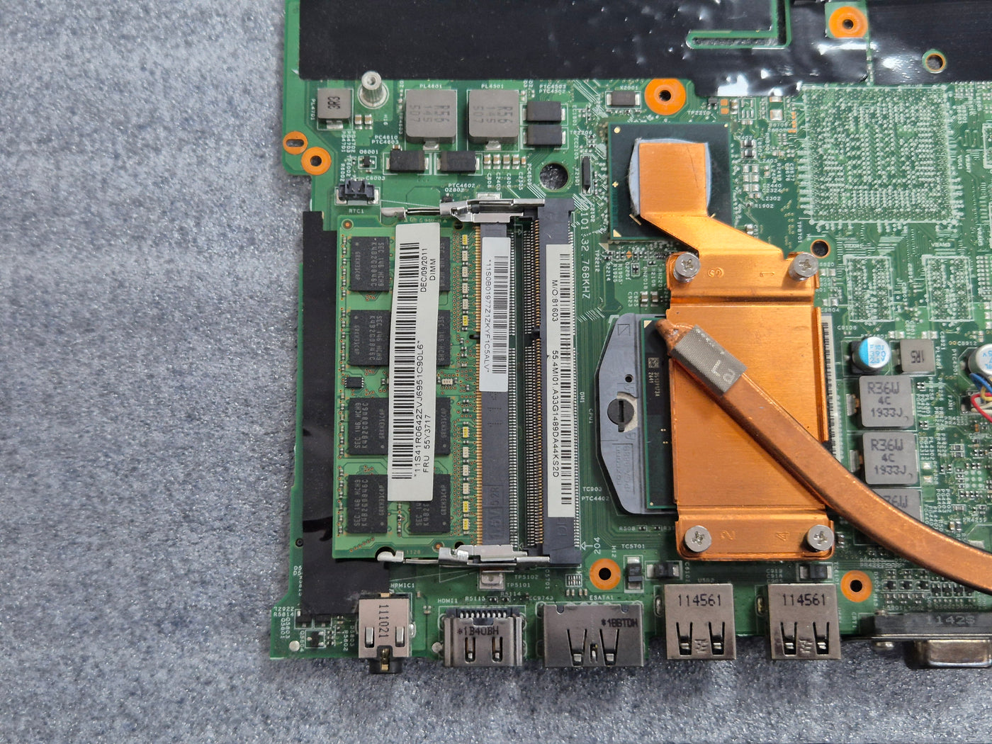Lenovo ThinkPad Edge E520 (1143-B5G) Motherboard i5 4GB RAM ( 04W1748 ) USED