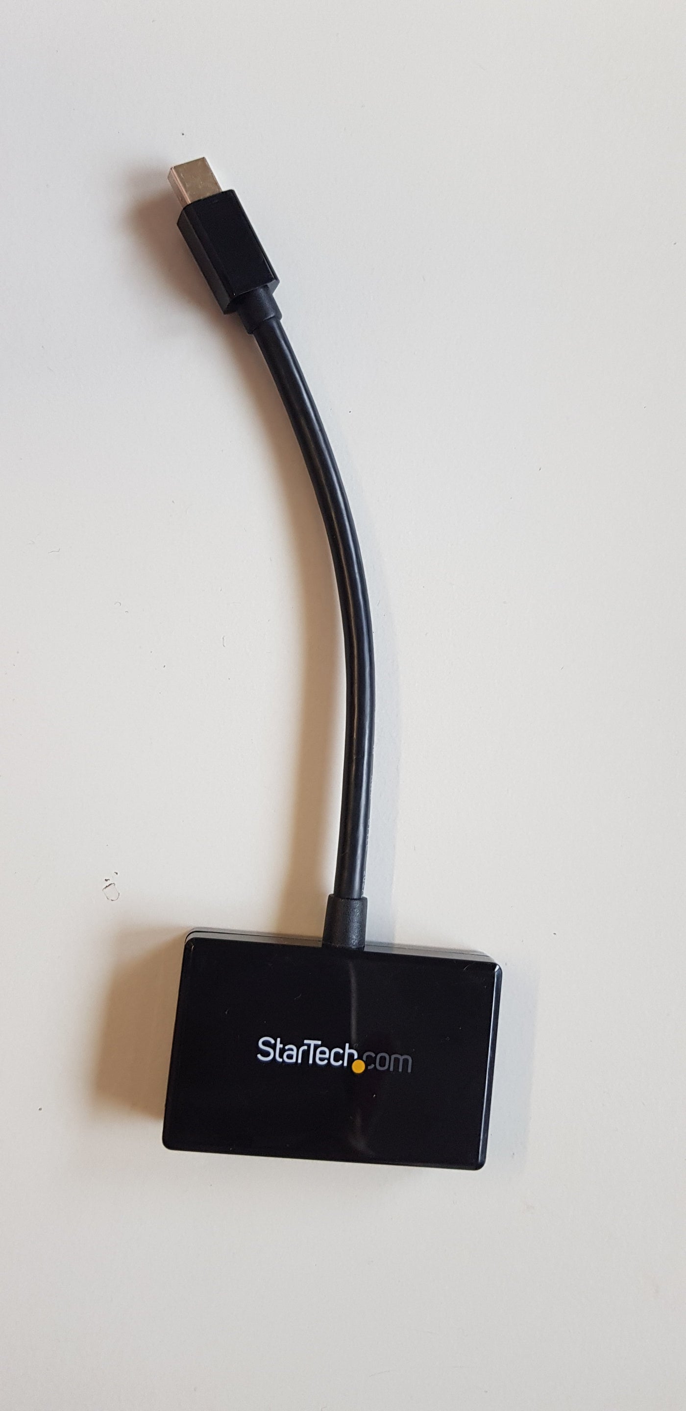 StarTech.com Mini DisplayPort to HDMI and VGA - 2 in 1 Travel Adapter (MDP2HDVGA)