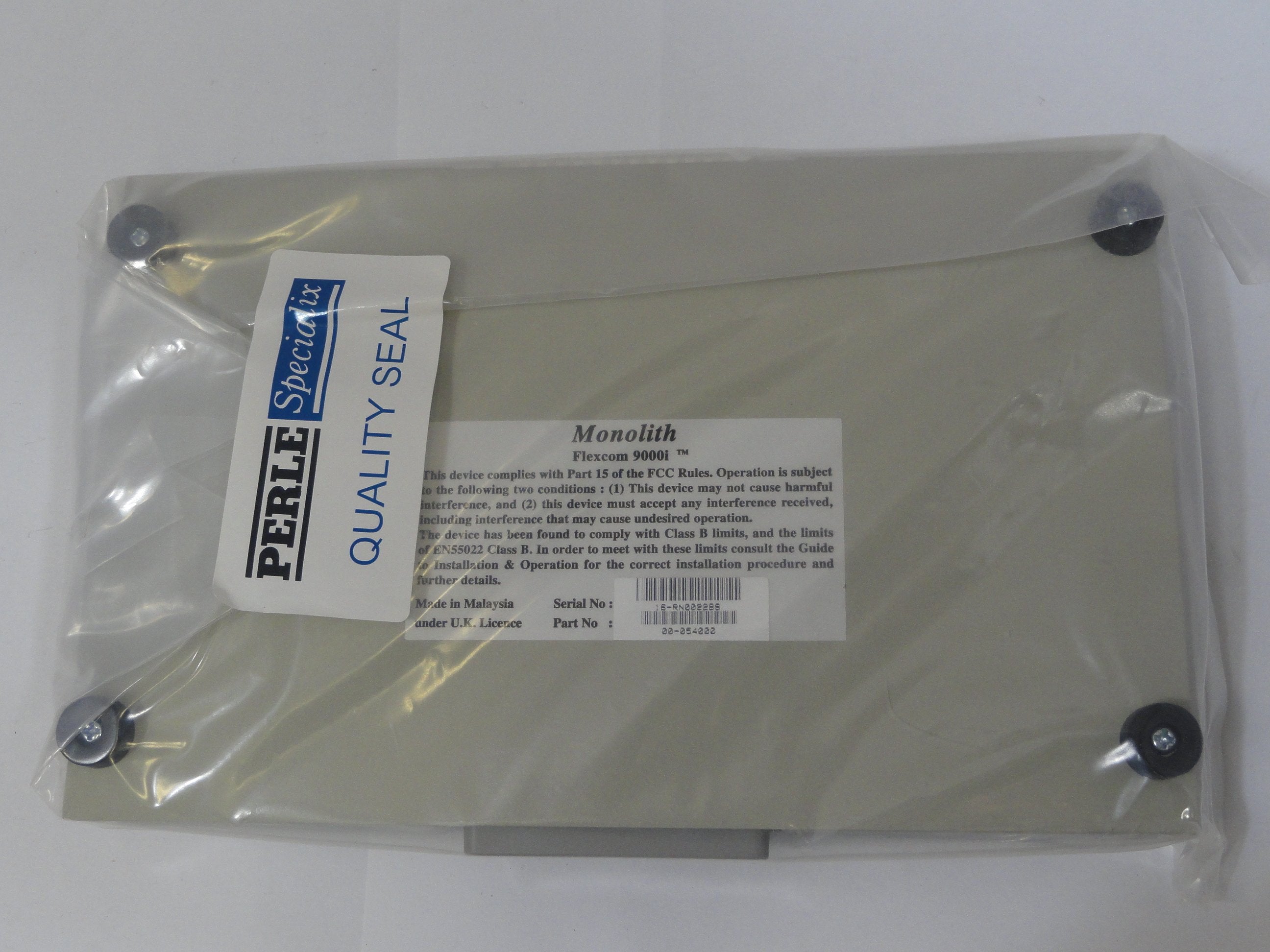 PR02407_00-054000_Monolith Corp Flexcom 9000i 8 Port Hub - Image6