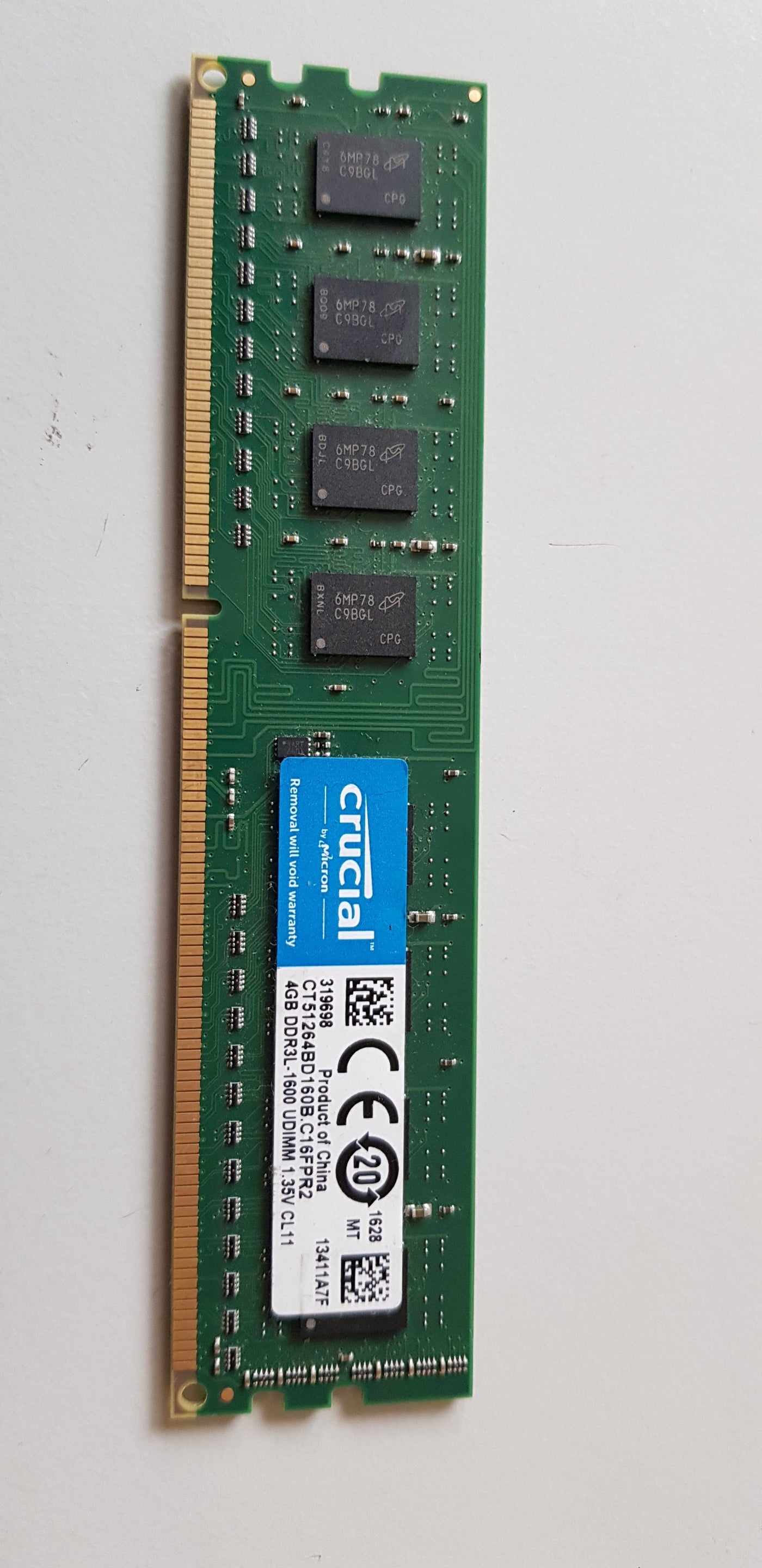 Crucial 4GB DDR3L-1600 CL11 UDIMM SDRAM Memory Module (CT51264BD160B.C16FPR2)