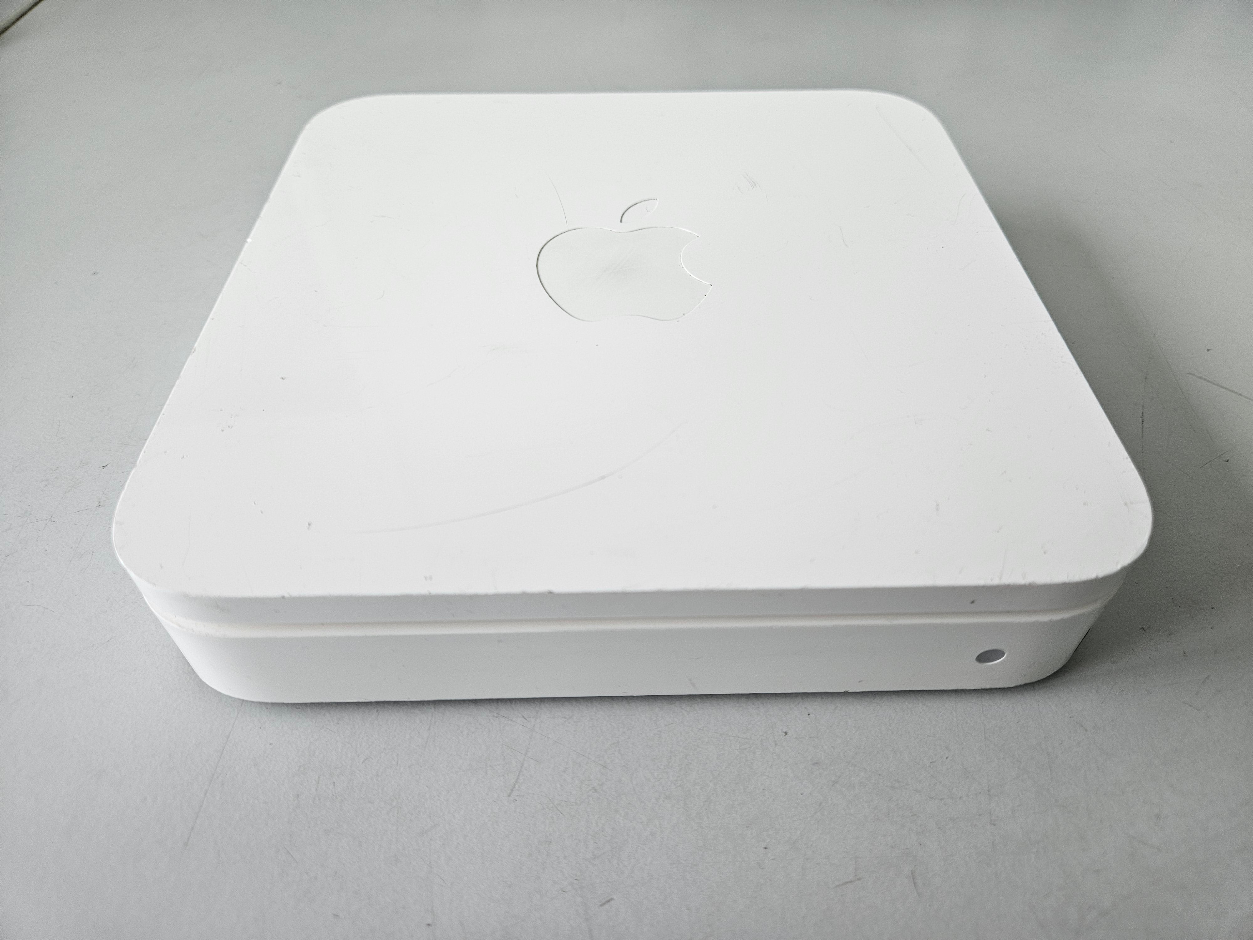 Apple AirPort Extreme Base Station 5th Gen Router NO PSU ( A1408 ) USED