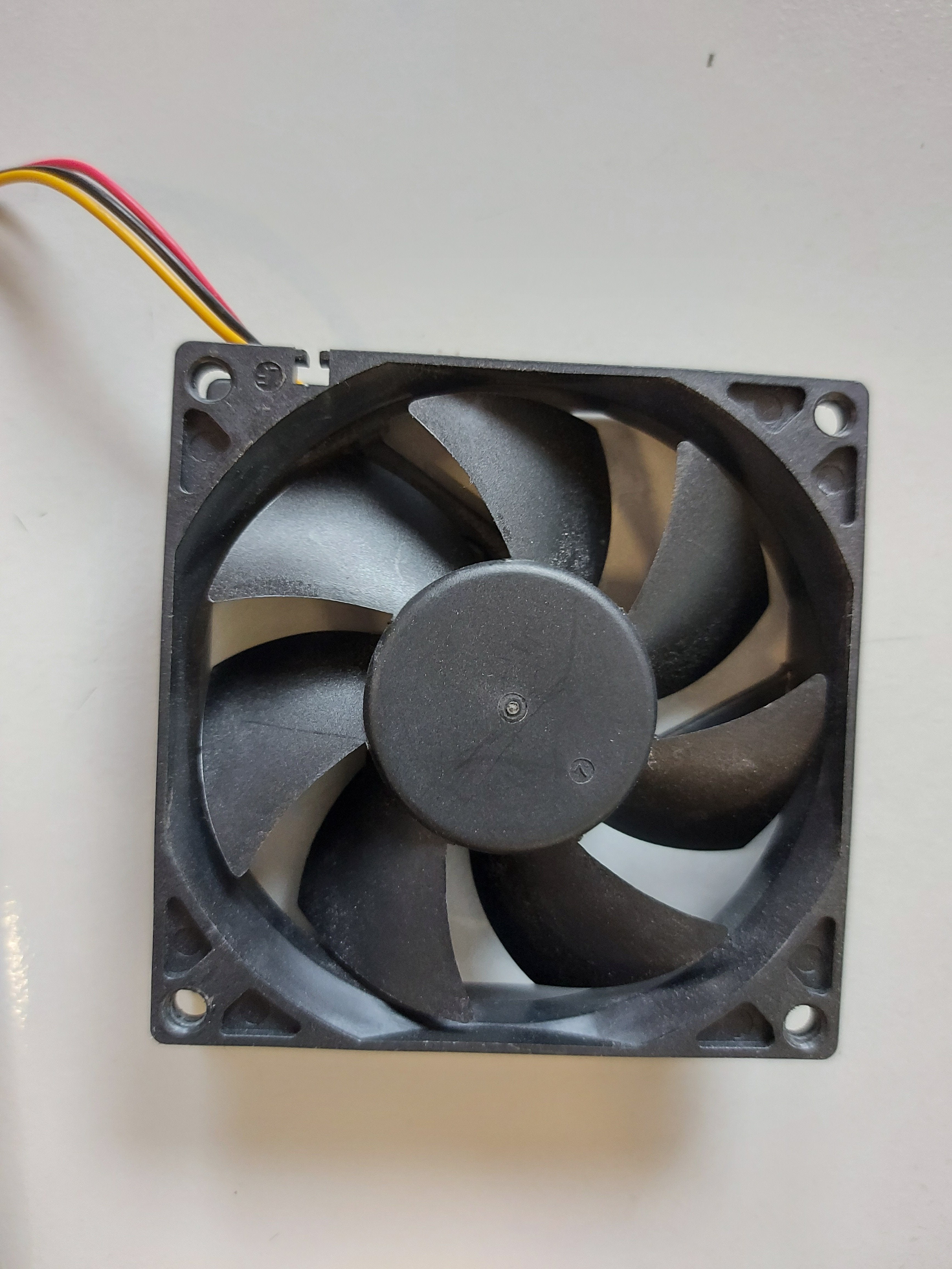 SUPERRED PC Square server fan DC12V0.30A 3 wire 3 pin connector (CHB8012DS-A5)