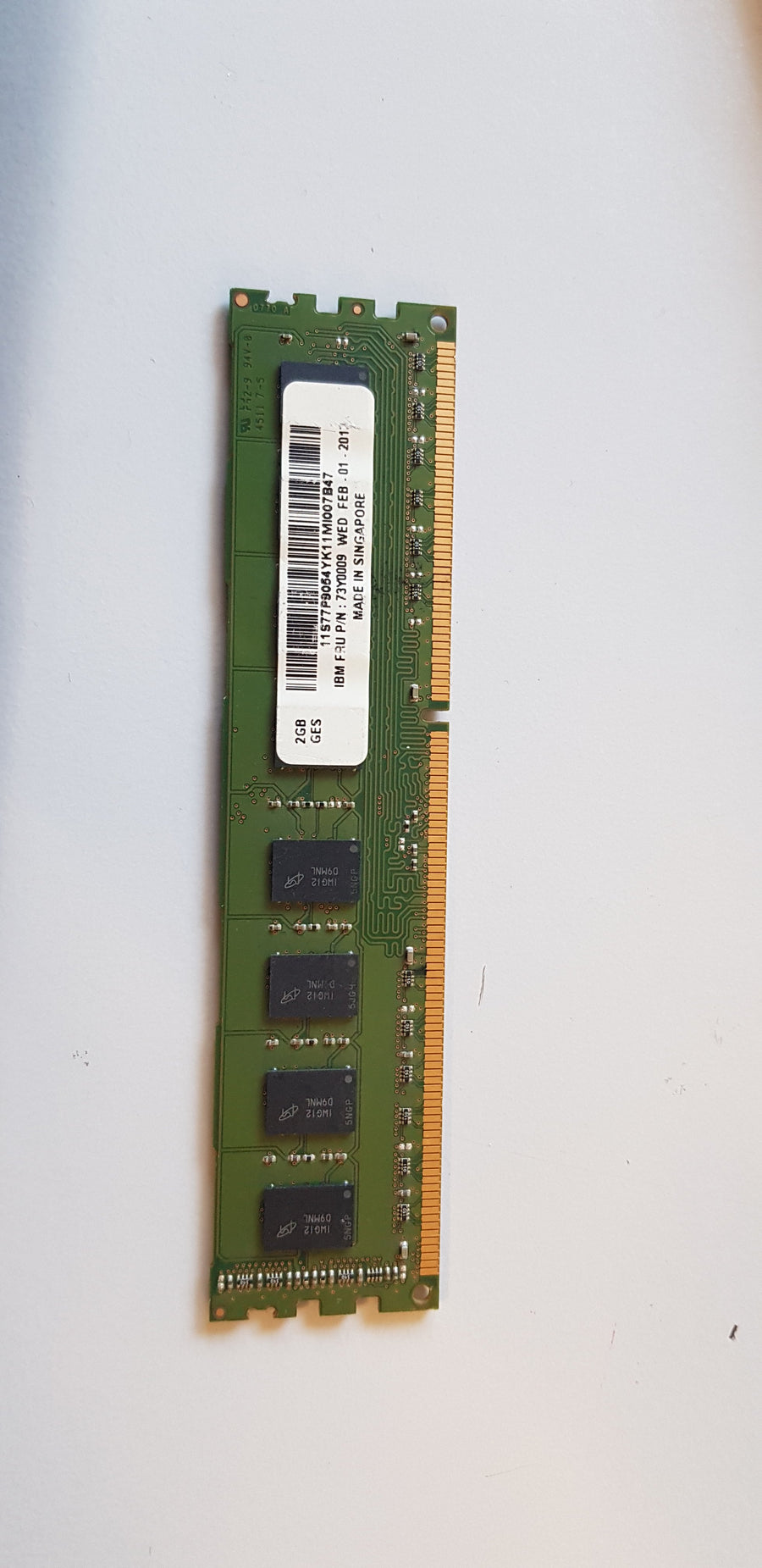 Micron 2GB 2Rx8 PC3 DDR3 SDRAM CL9 DIMM Memory Module (MT16JTF25664AZ-1G4G1)