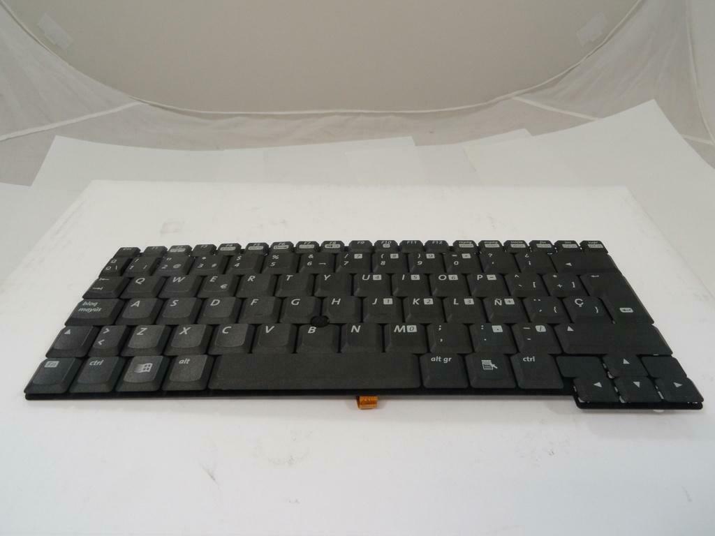 Compaq Spanish Keyboard For N400c Laptop ( 230515-071 240055 240055-072 )