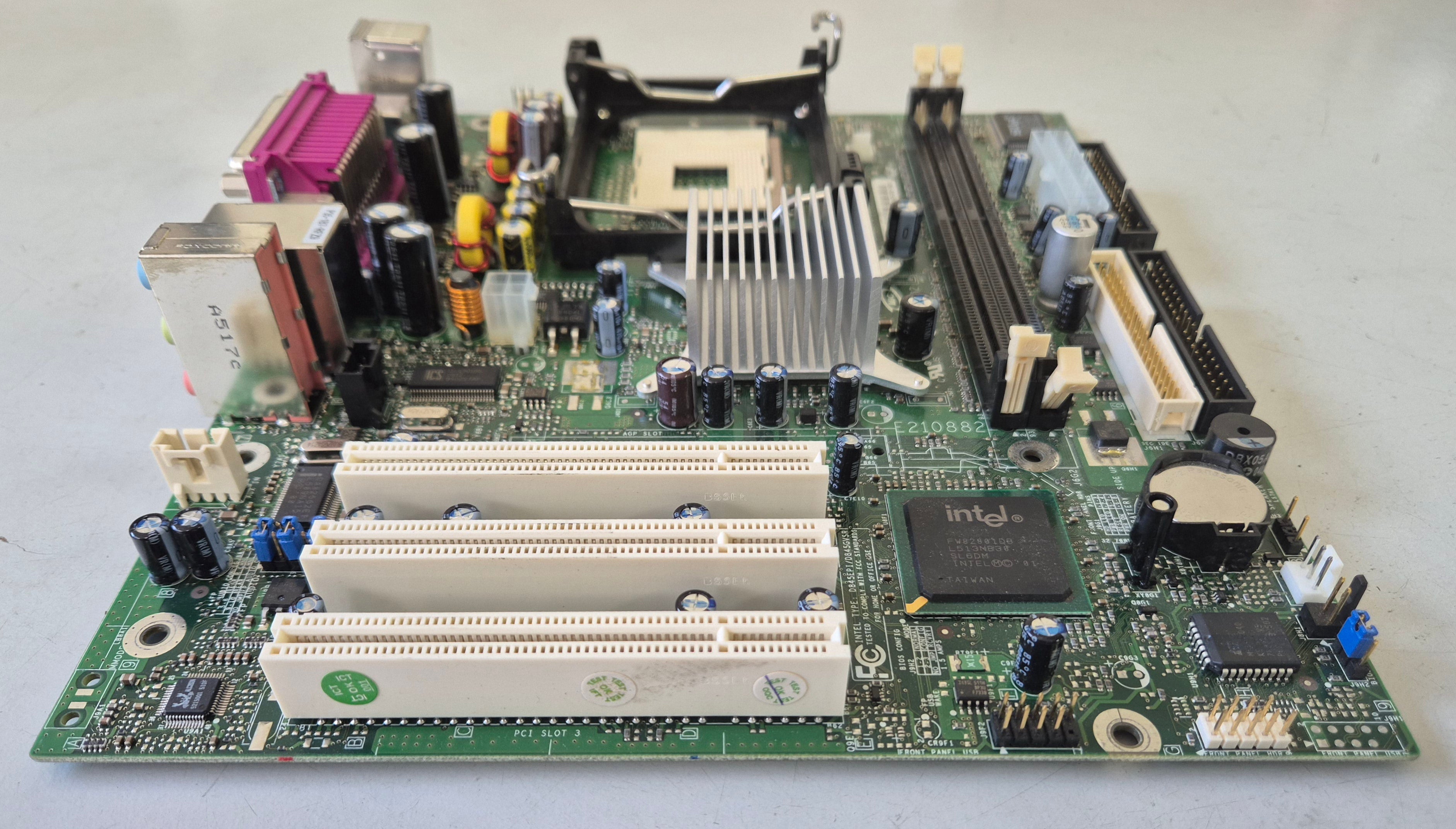 Intel E210882 DDR Micro-ATX Socket 478 System Motherboard ( D845EPI D845GVSR C45439-303 ) USED