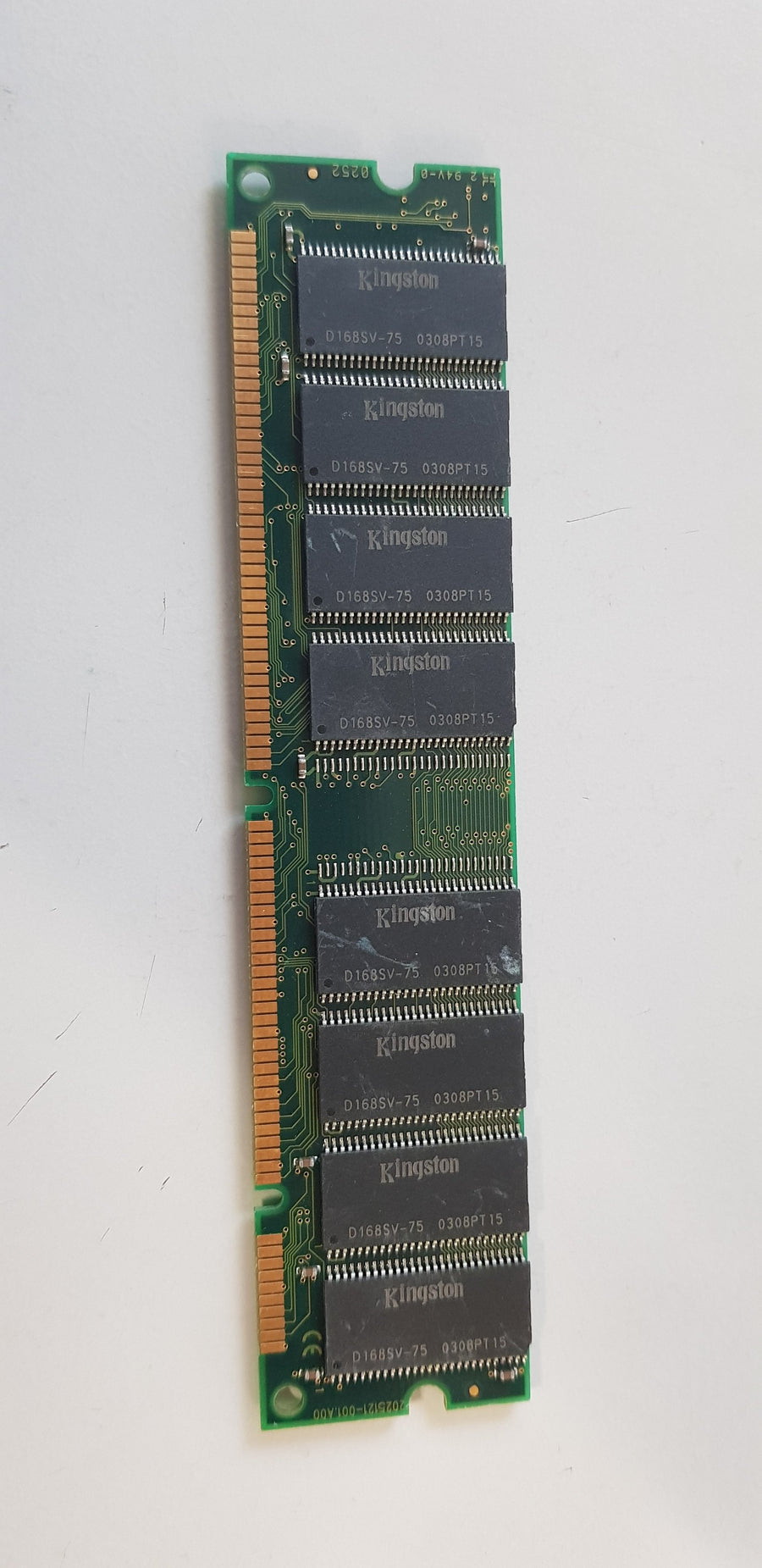 Kingston 256MB PC100 100MHz non-ECC Unbuffered 168-Pin DIMM Memory Module (D3264120  9905121-026)