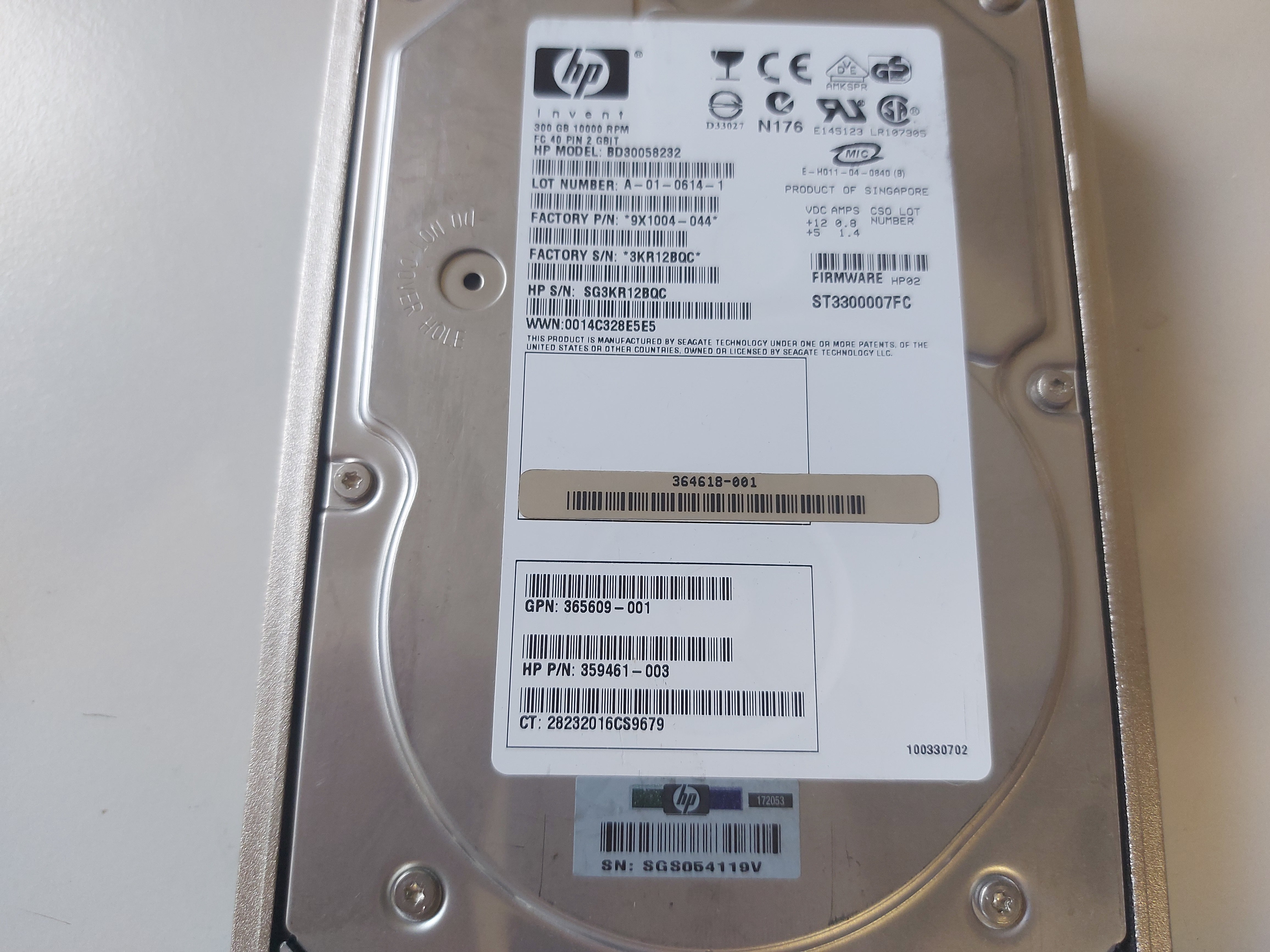HP Seagate 300GB 10Krpm Fibre Channel 3.5" HDD in Caddy ( 9X1004-044 ST3300007FC BD30058232 365609-001 359461-003 366023-001 364618-001 ) USED