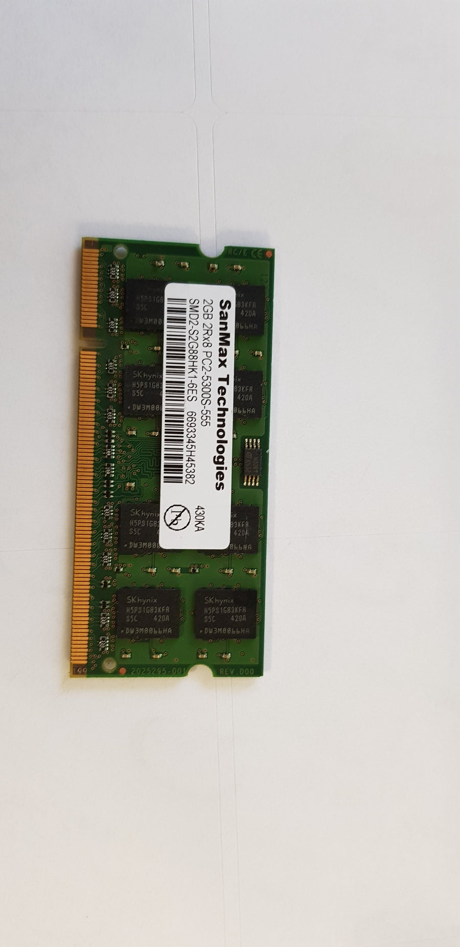 SanMax 2GB 2Rx8 PC2 5300S DDR2 667MHz Memory Module (SMD2-S2G88HK1-6ES)