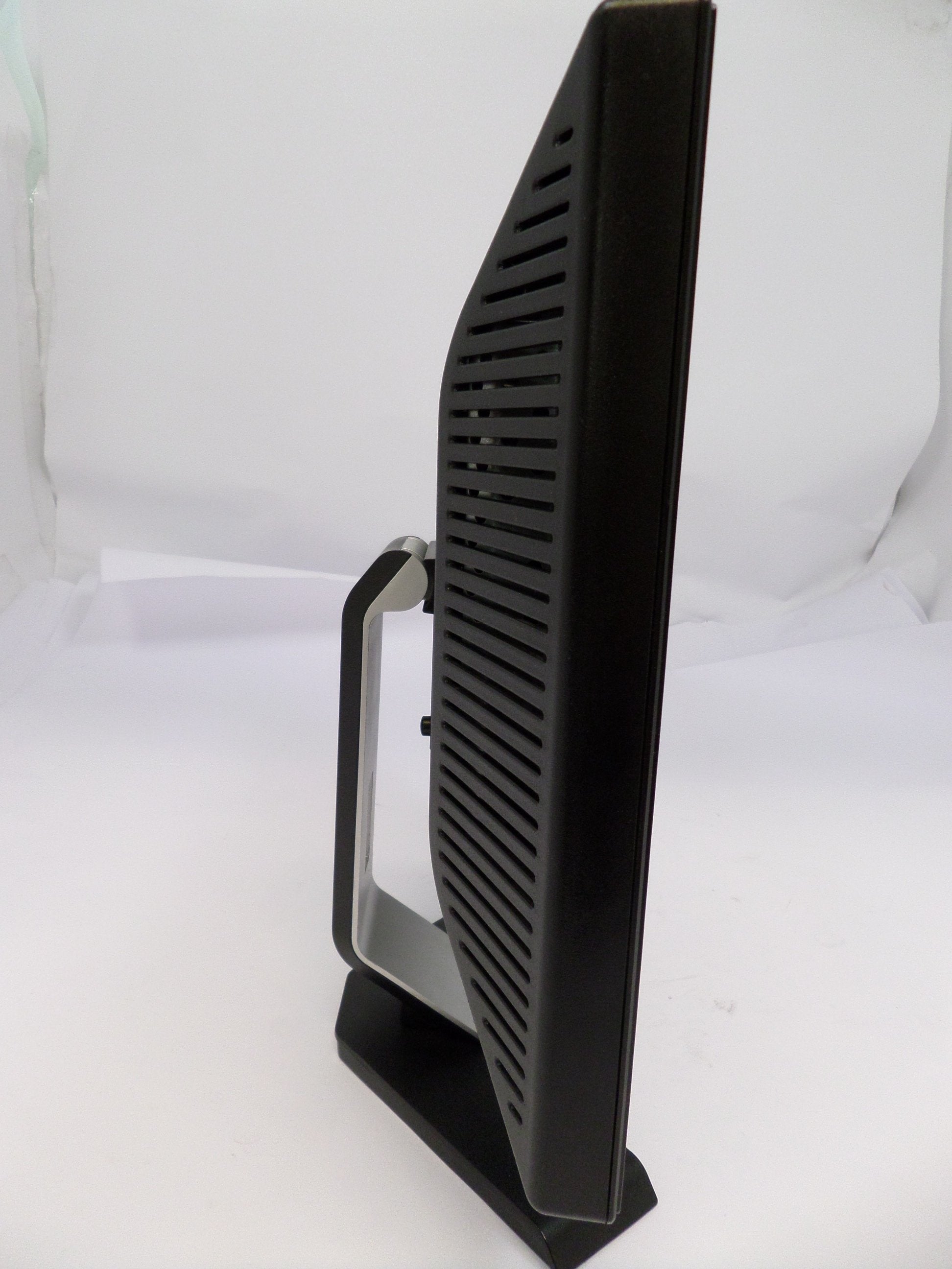 PR25757_0XP279_Dell 17" Color LCD Monitor - Image3