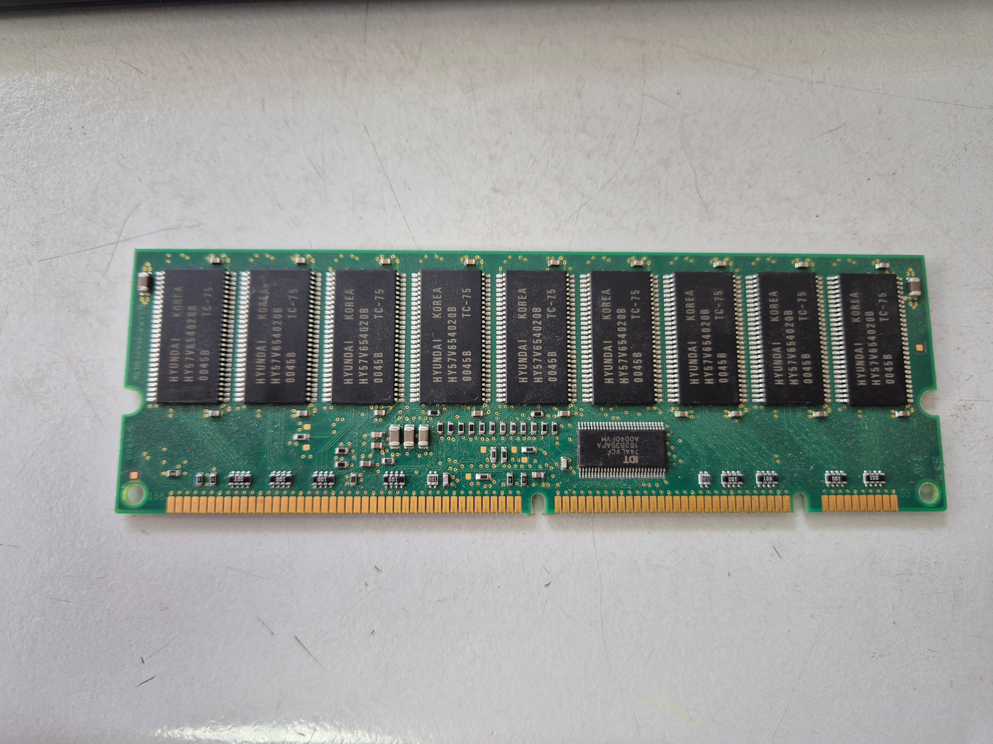 Hyundai HP 128MB PC133 CL3 Reg ECC 168Pin SDRAM DIMM ( HYM7V73AC1601 BTNGC-75 127007-021 ) REF