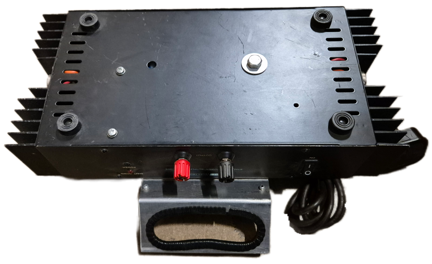BNOS Electronics Type 12/20E 13.8VDC 20AMPS Liner Power Supply USED